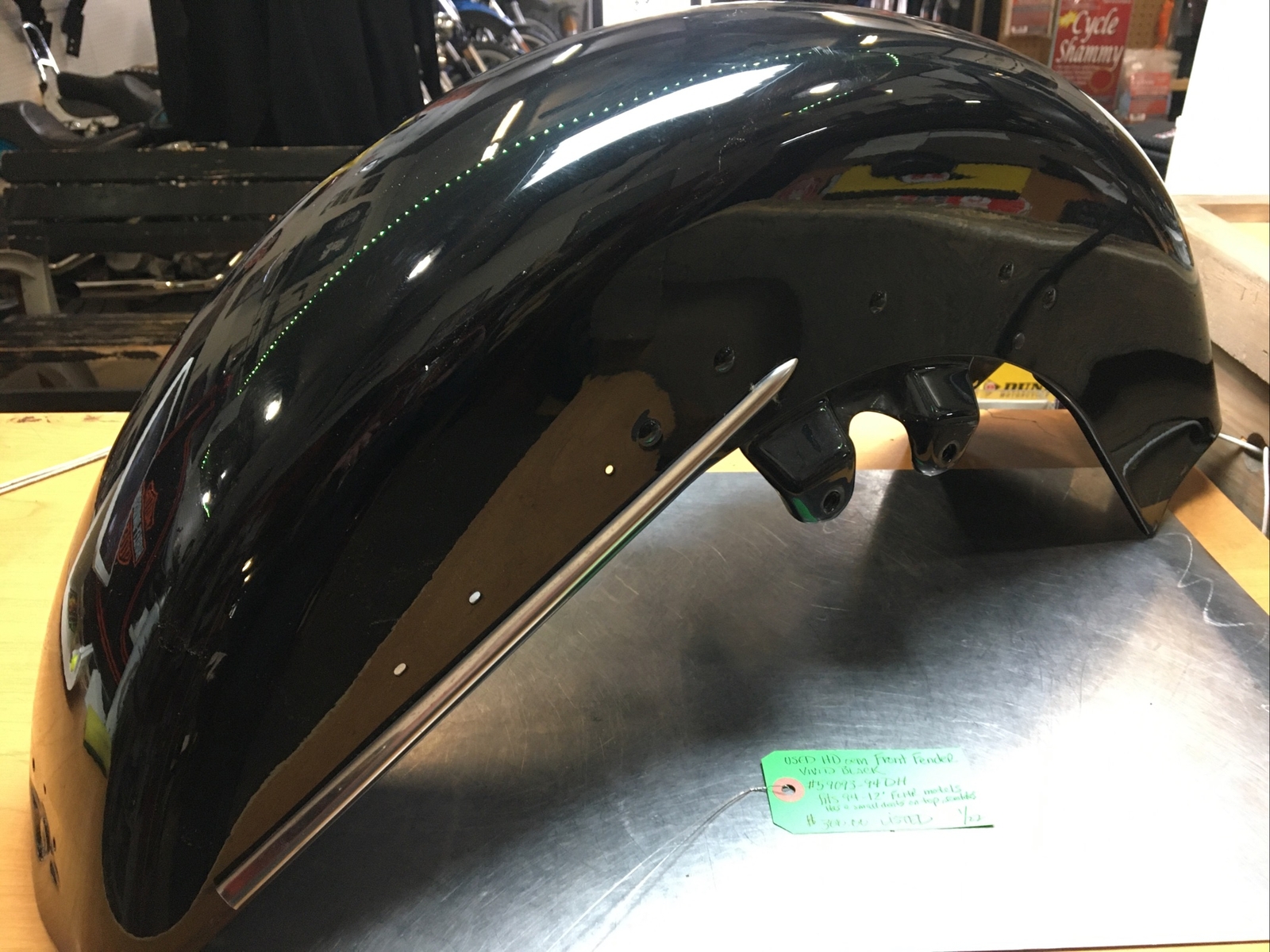 Harley Davidson oem Front Fender Vivid Black #59093-94DH