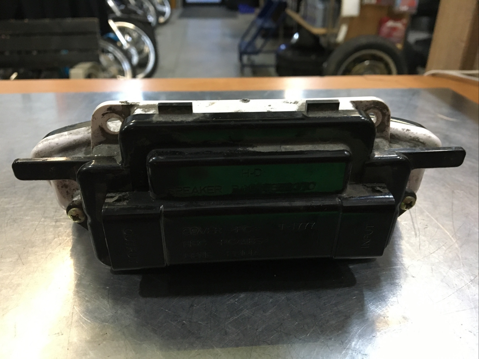 Harley Davidson oem Rear Fender Light Assembly #59600008