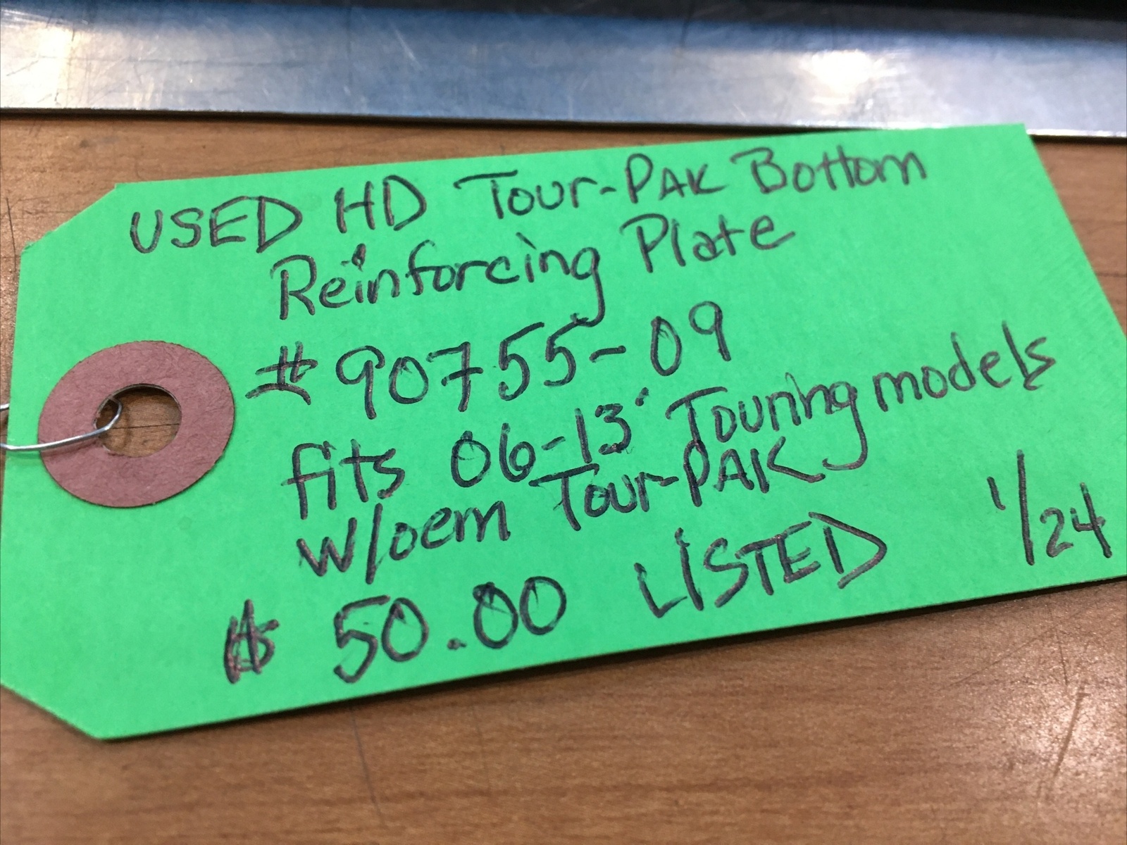 Harley Davidson Tour-Pak Bottom Reinforcing Plate #90755-09