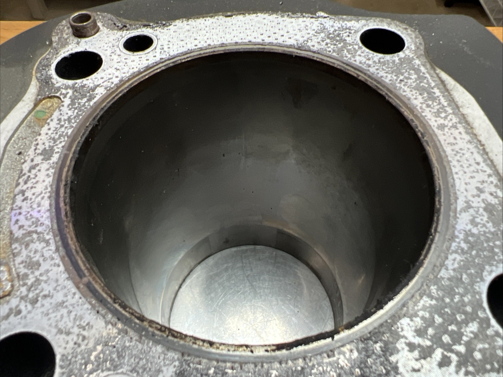 Harley Davidson oem Black Milwaukee 8 Cylinders