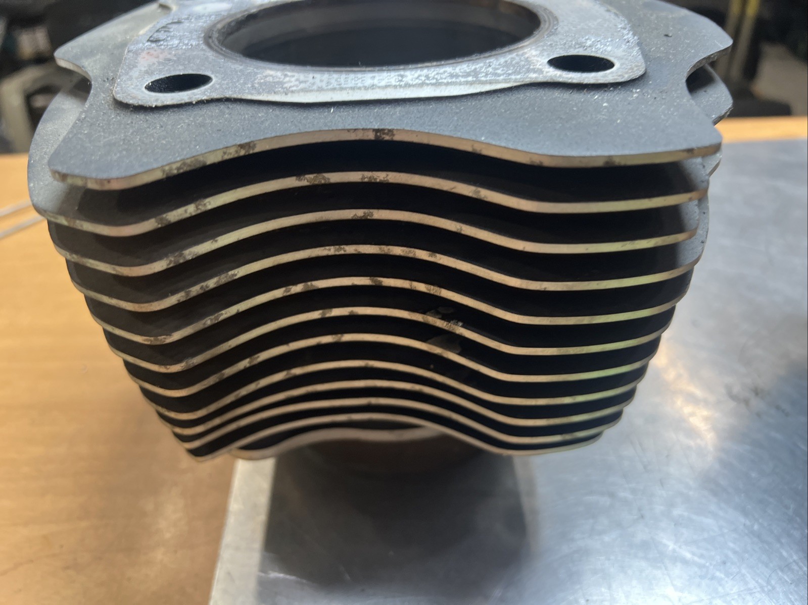 Harley Davidson oem Black Milwaukee 8 Cylinders