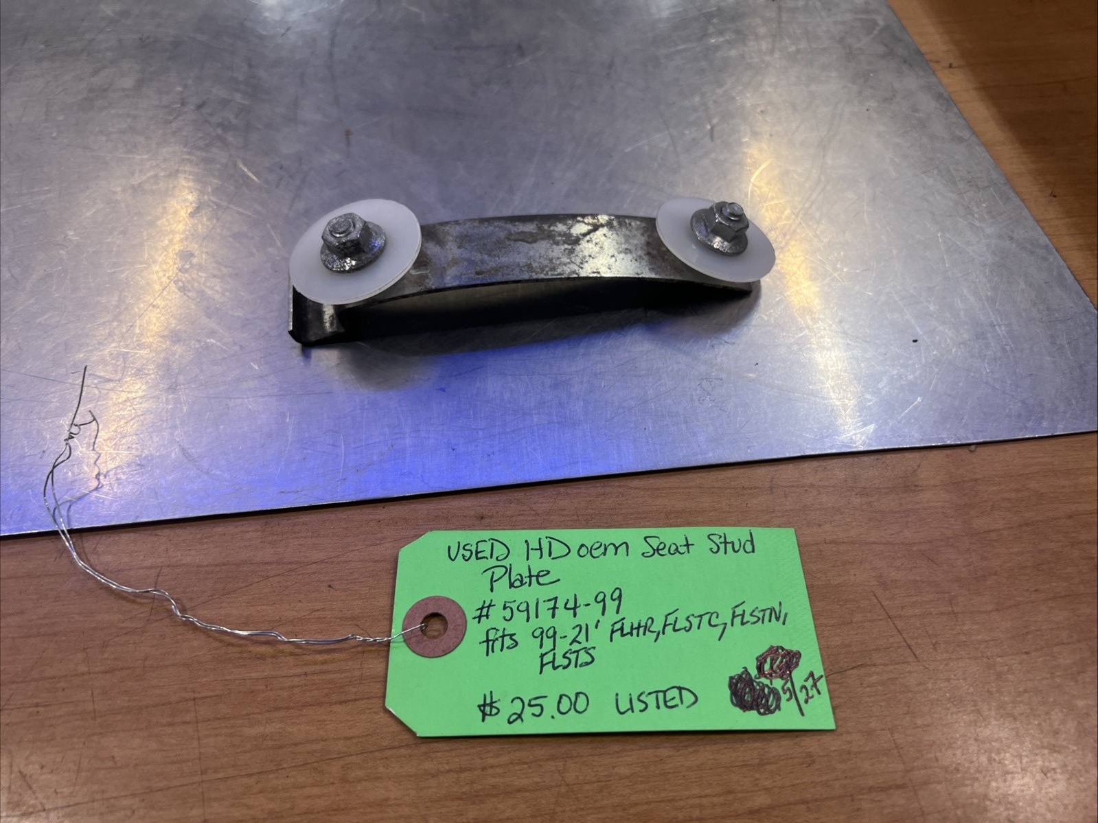 Harley Davidson oem Seat Stud Plate #59174-99