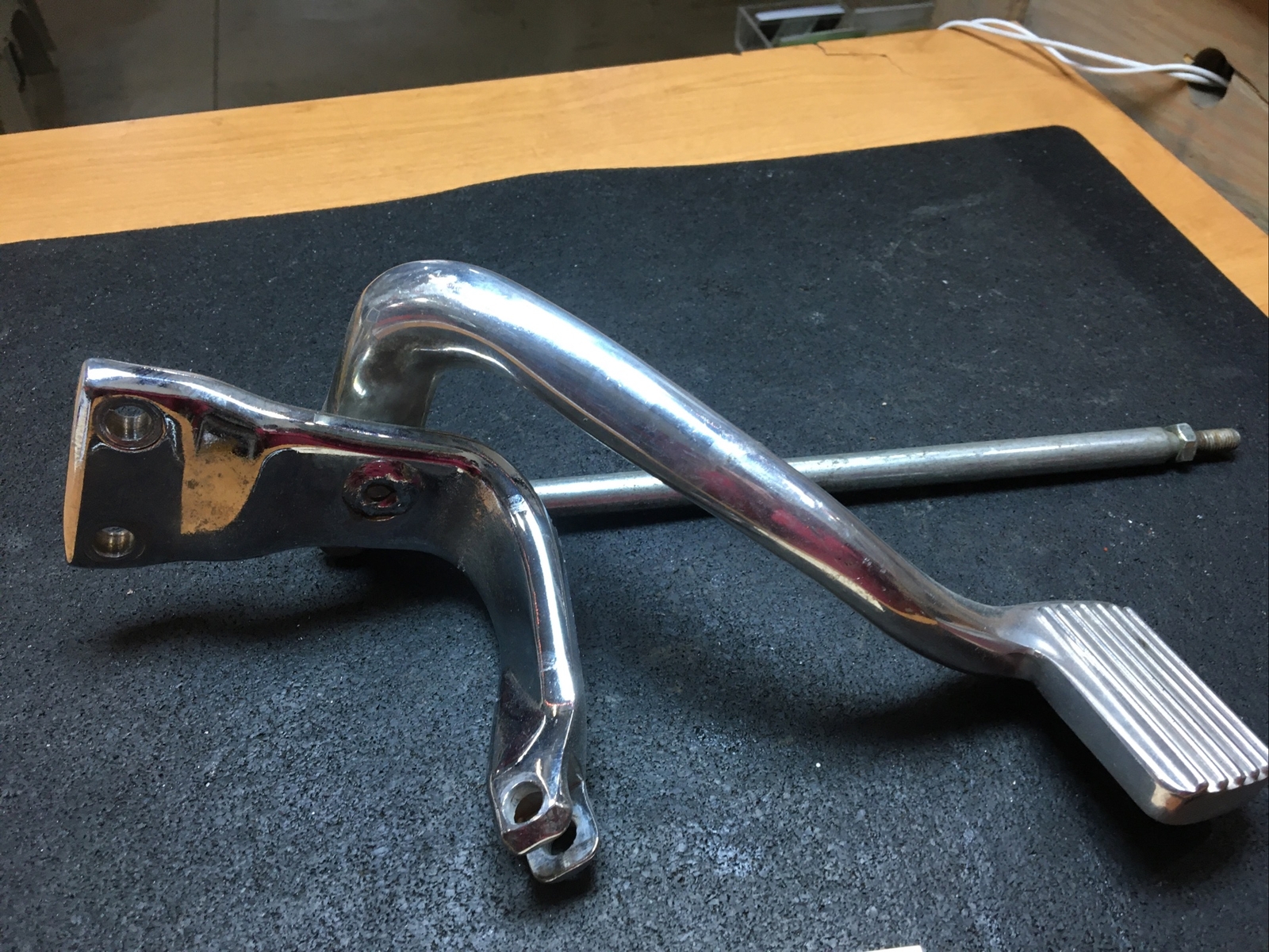 Harley Davidson oem Rear Brake Lever & Footrest Support