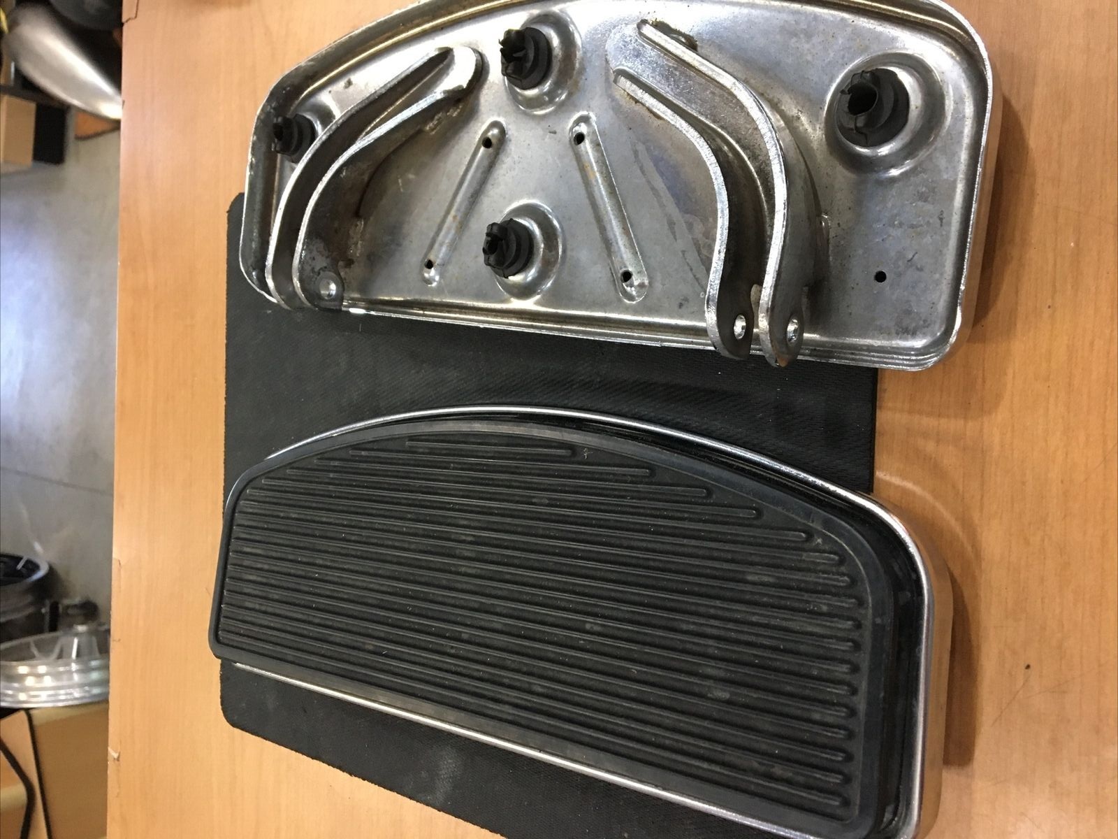 Harley Davidson OEM Driver footboards #50621-06