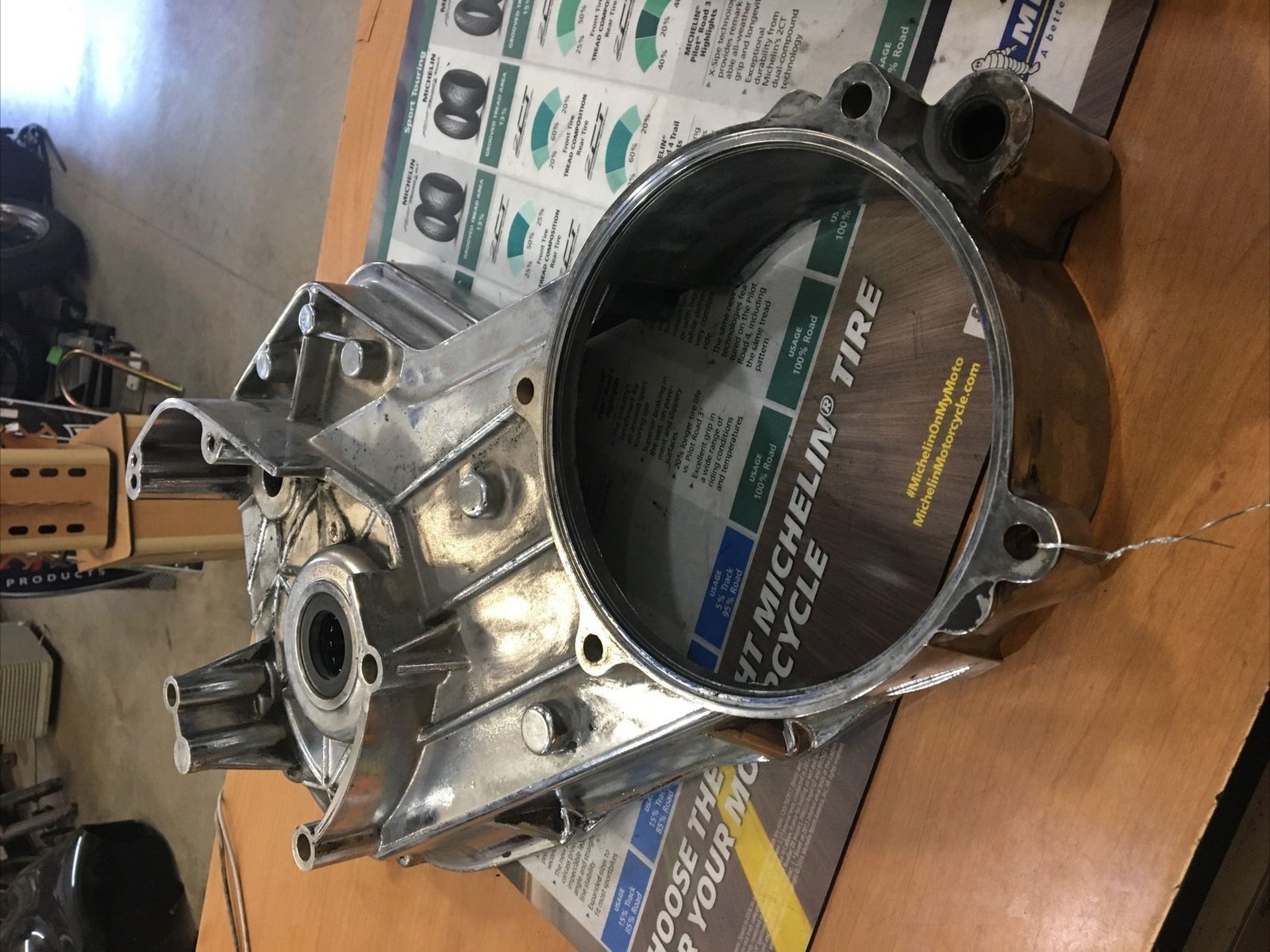 Harley Davidson Oem Inner Primary Housing #60677-01B