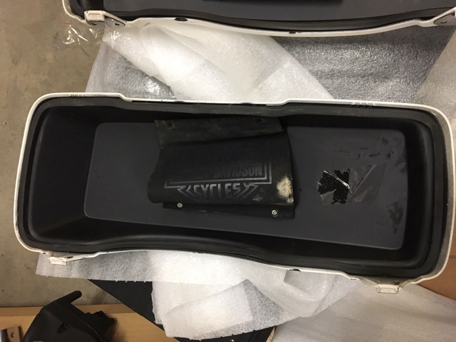 Saddlebag Lids #90201055DZS | Knobtown Cycle Kansas City