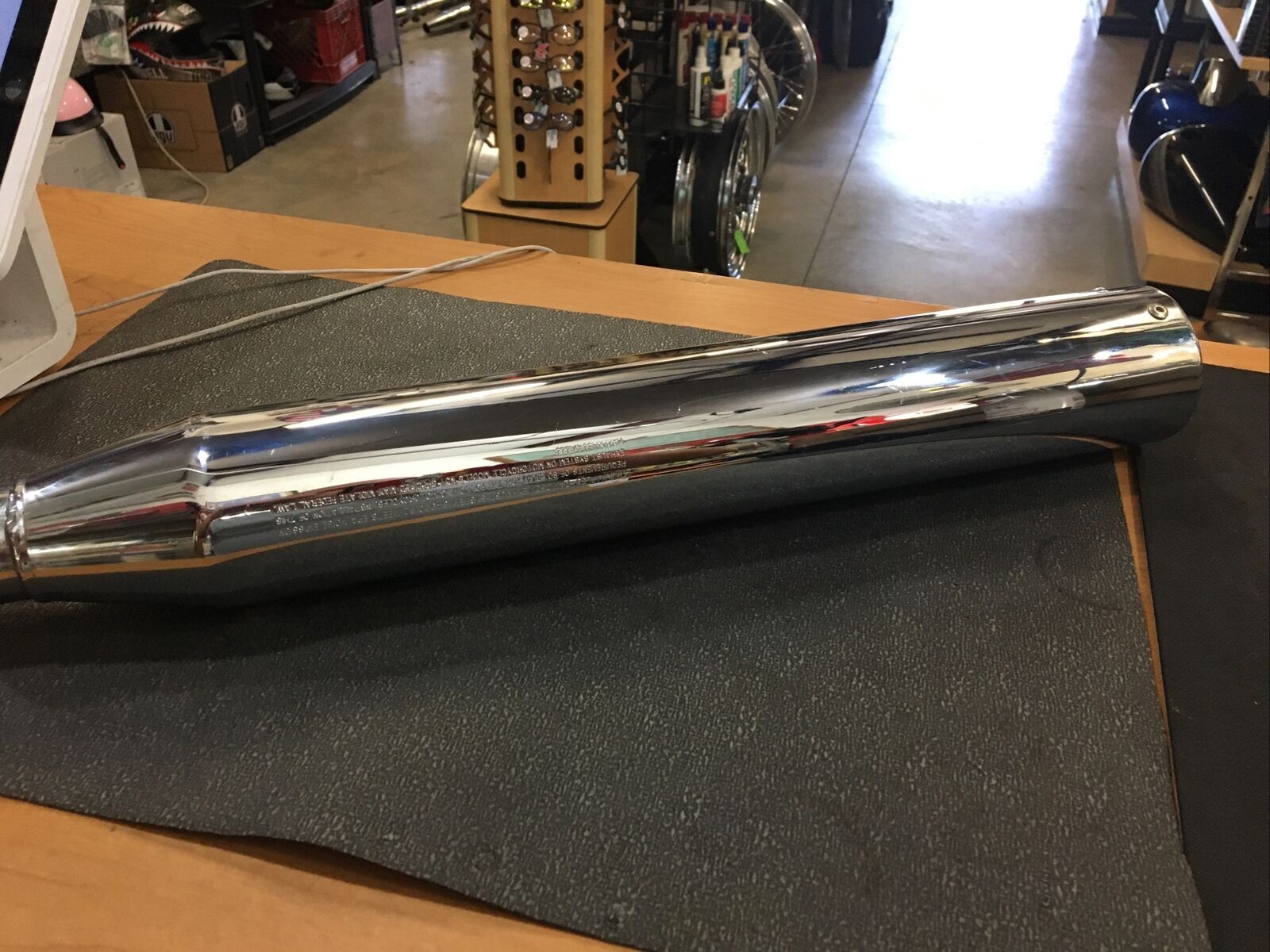 Harley Davidson OEM muffler #64900182 | Knobtown Cycle