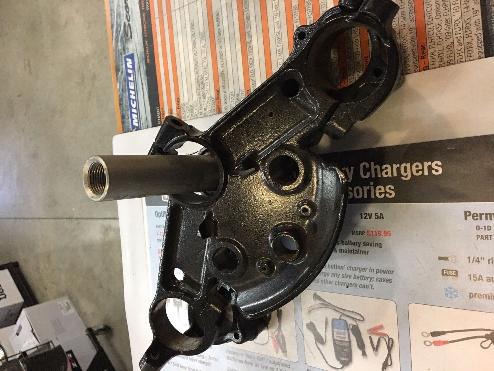 Upper/lower Fork Brackets | Knobtown Cycle Kansas City