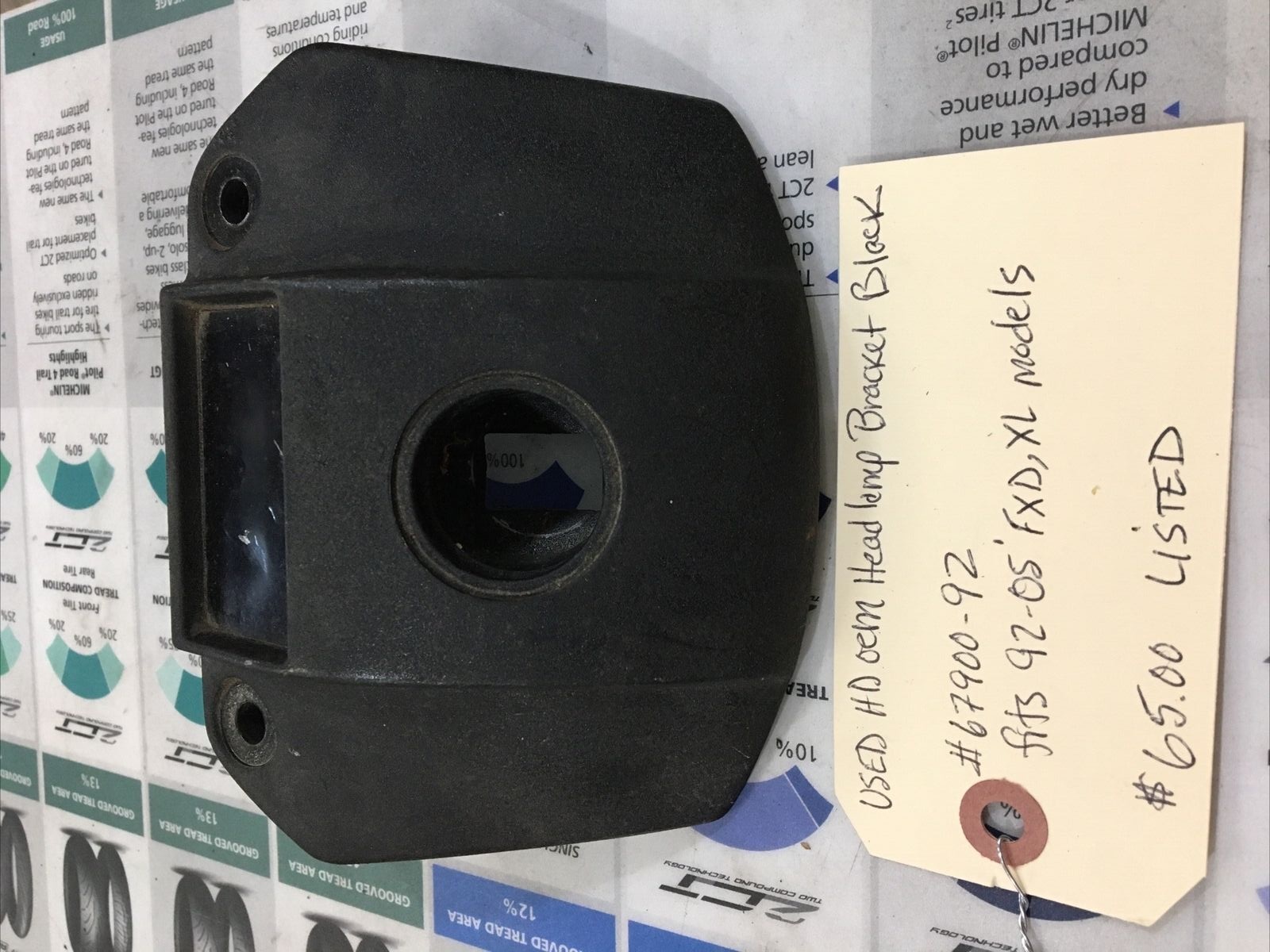 Harley Davidson oem Headlamp Bracket Black #67900-92