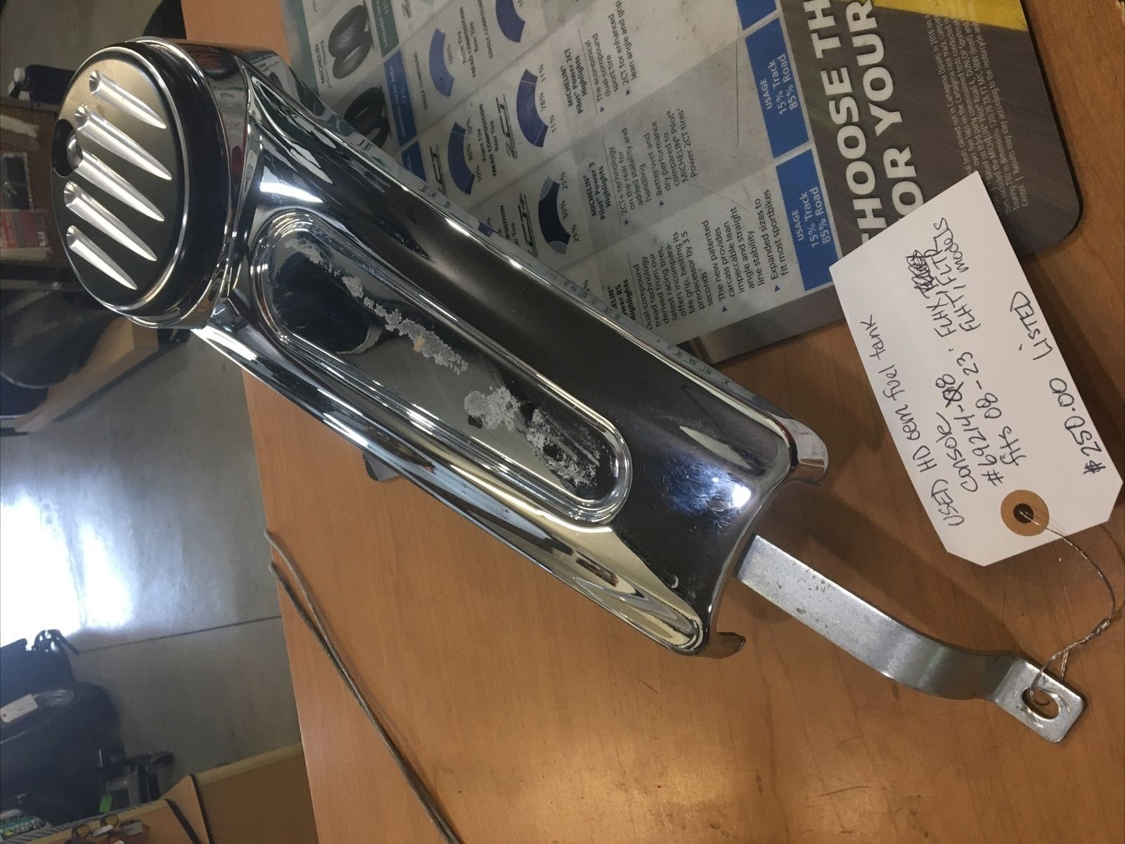 Harley Davidson Oem Fuel Tank Console #69214-08