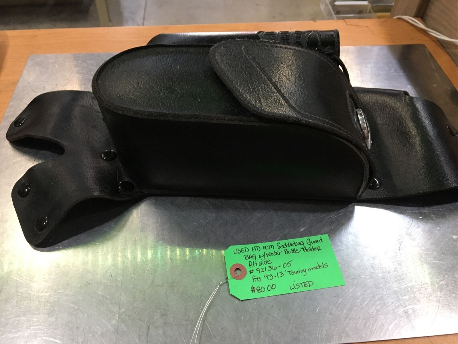 Harley Davidson oem Saddlebag Guard Bag W/Water Bottle