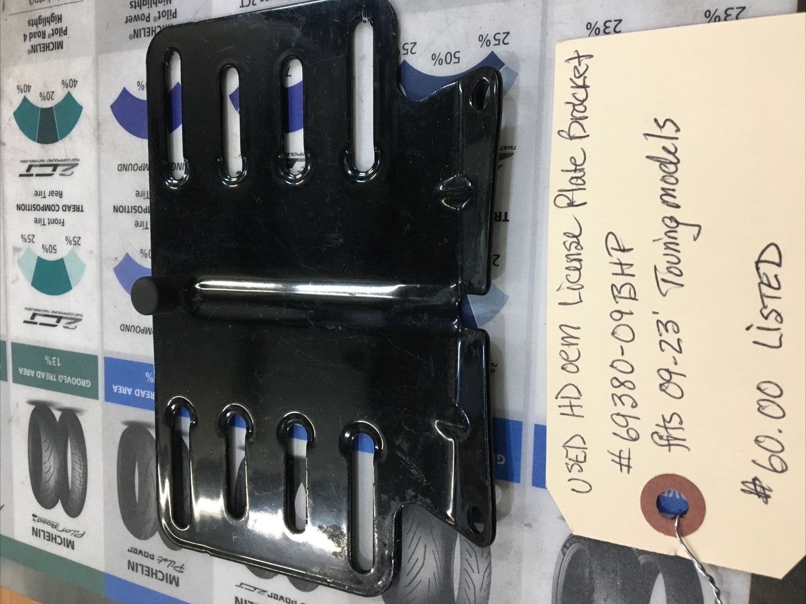 Harley Davidson oem License Plate Bracket #69380-09BHP