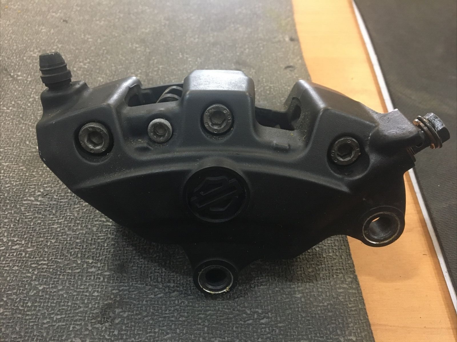 Harley Davidson OEM rear brake caliper #44080-08B
