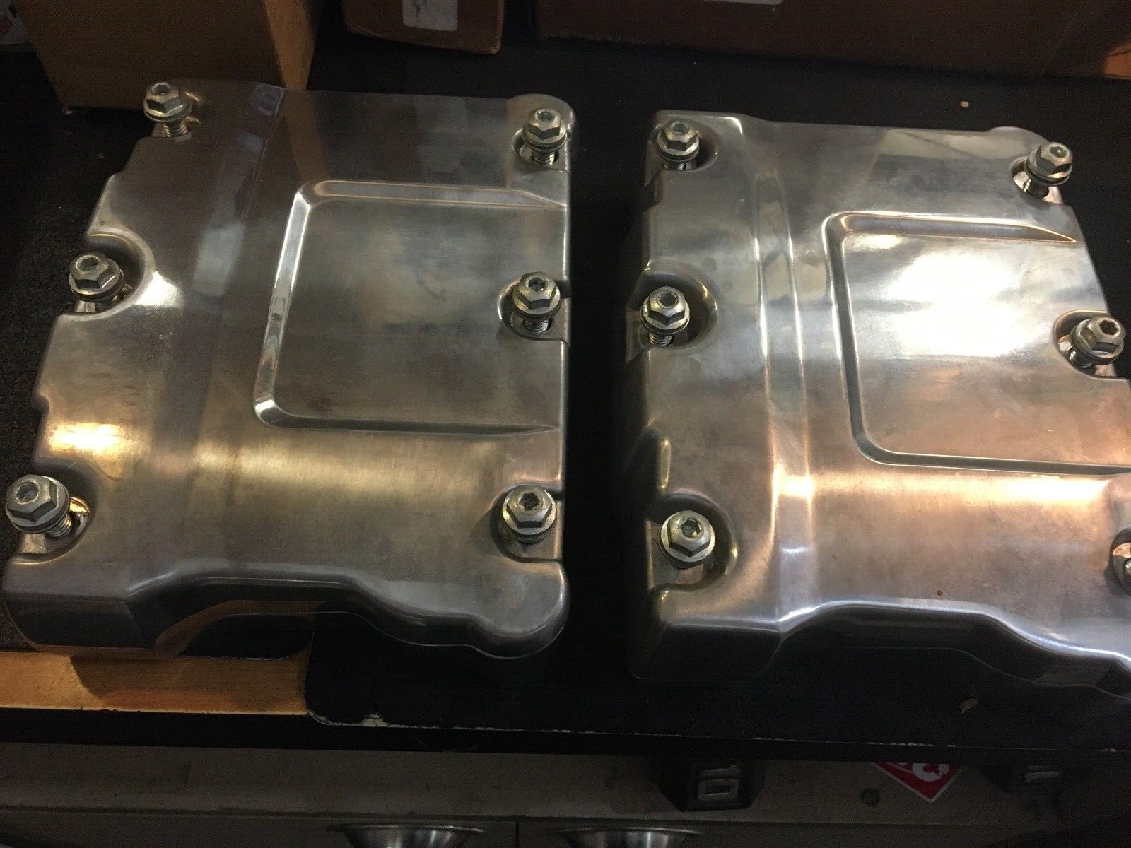 Harley Davidson OEM Twin Cam Rocker Boxes #17571-99/17543-99