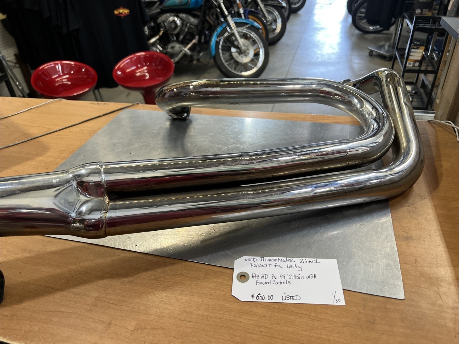 Used Stock Exhausts, Revamp Your Harley Davidson: Shop Used Stock Exhausts with Worldwide Shipping