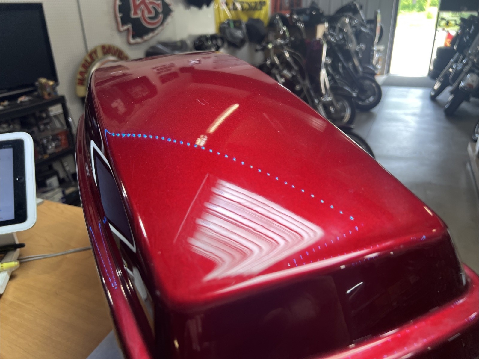 Harley Davidson oem LH Saddlebag & Cover #90201061EAC