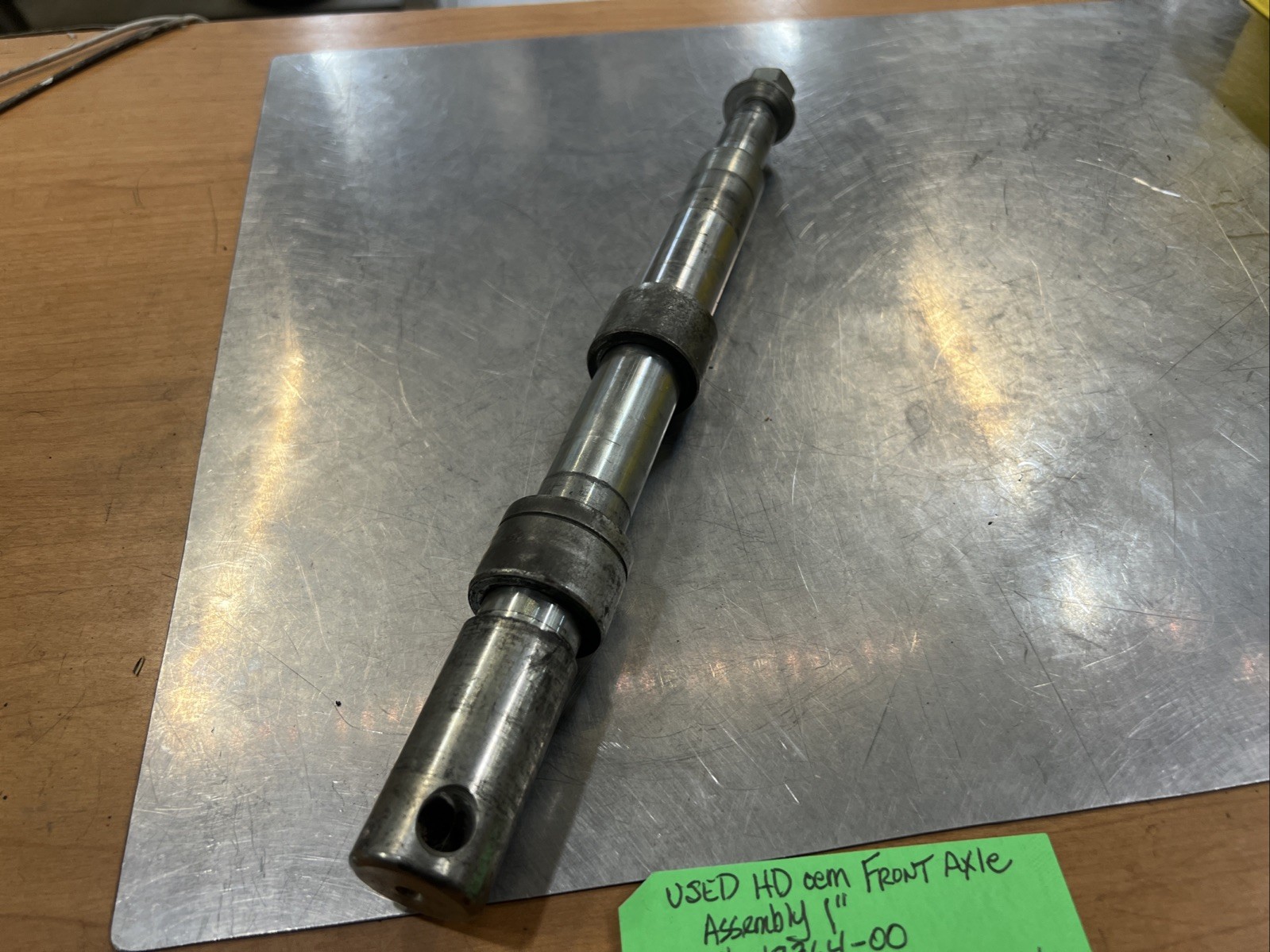 Harley Davidson oem Front Axle Assembly 1” #43364-00