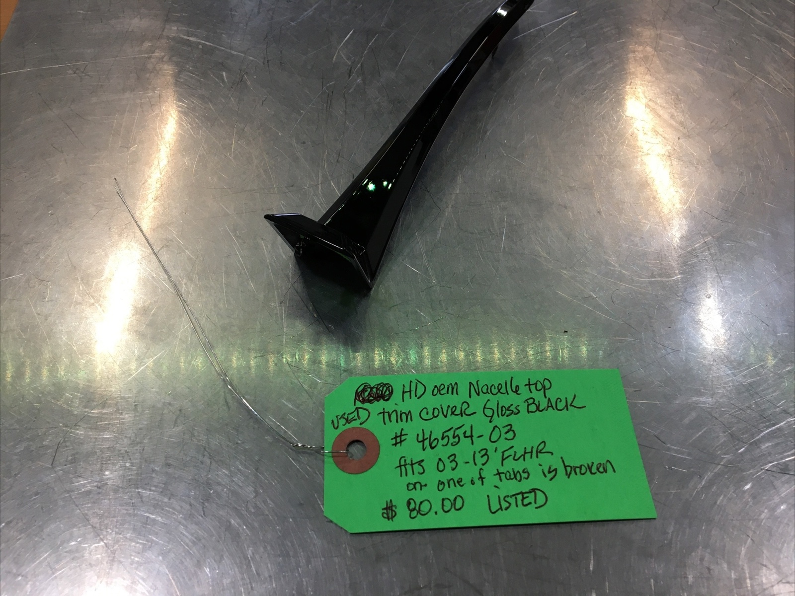 Harley Davidson oem Nacelle Top Trim Cover Gloss Black