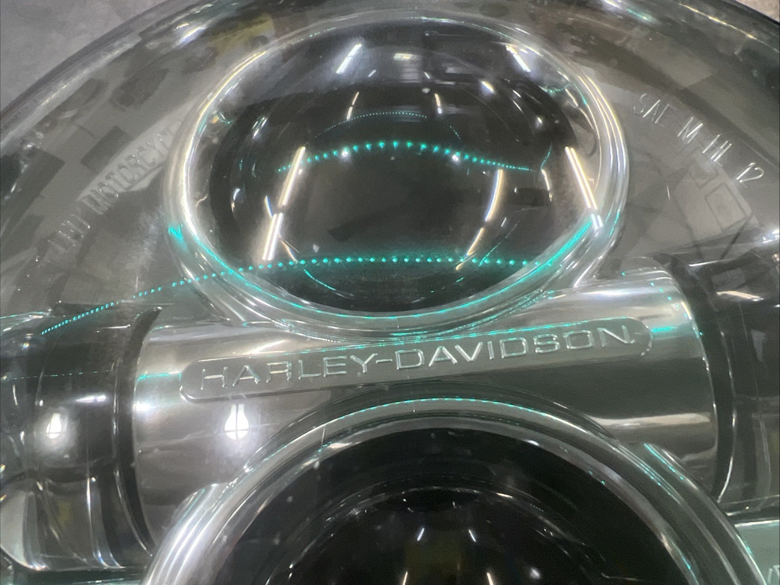 Harley Davidson oem 7” LED Daymaker Headlamp #67700060