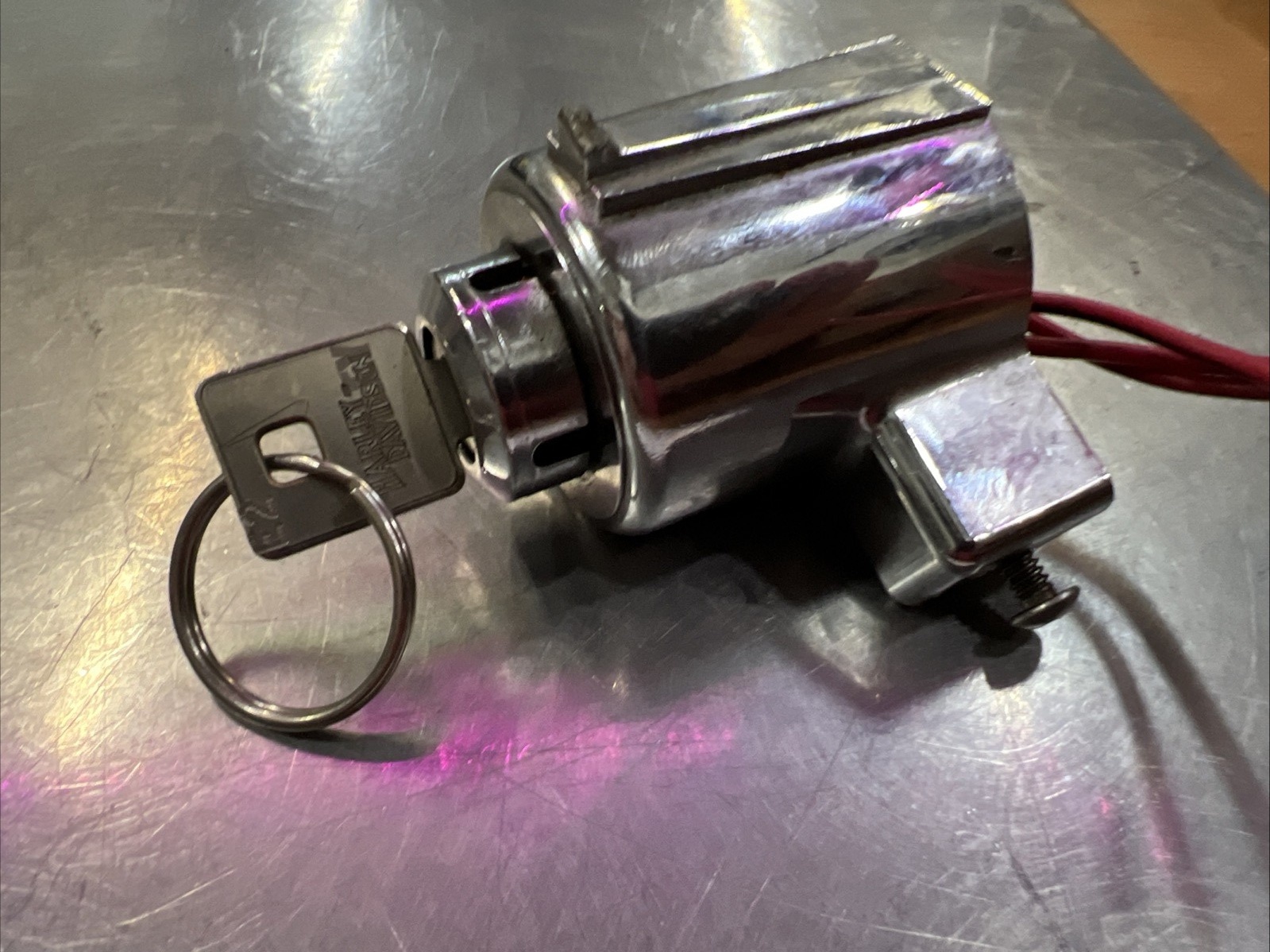 Harley Davidson oem Ignition Switch W/key #71441-94