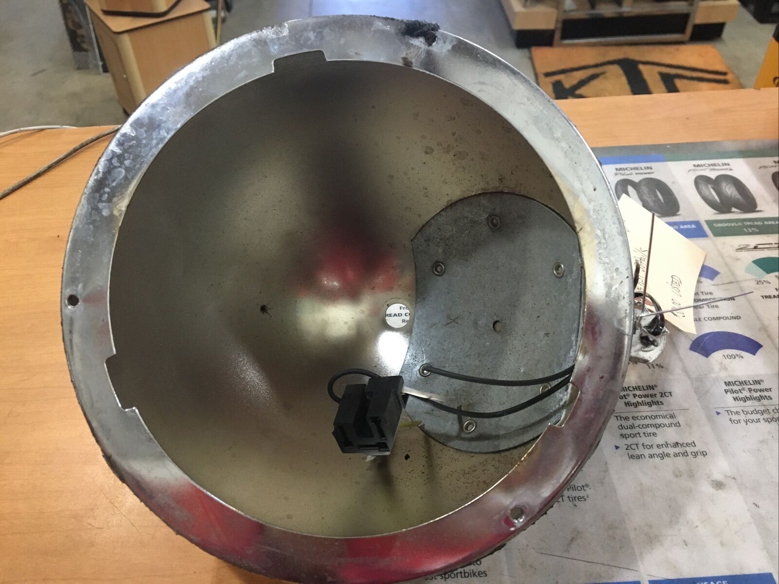 Harley Davidson oem 7” Headlight Housing | Knobtown Cycle