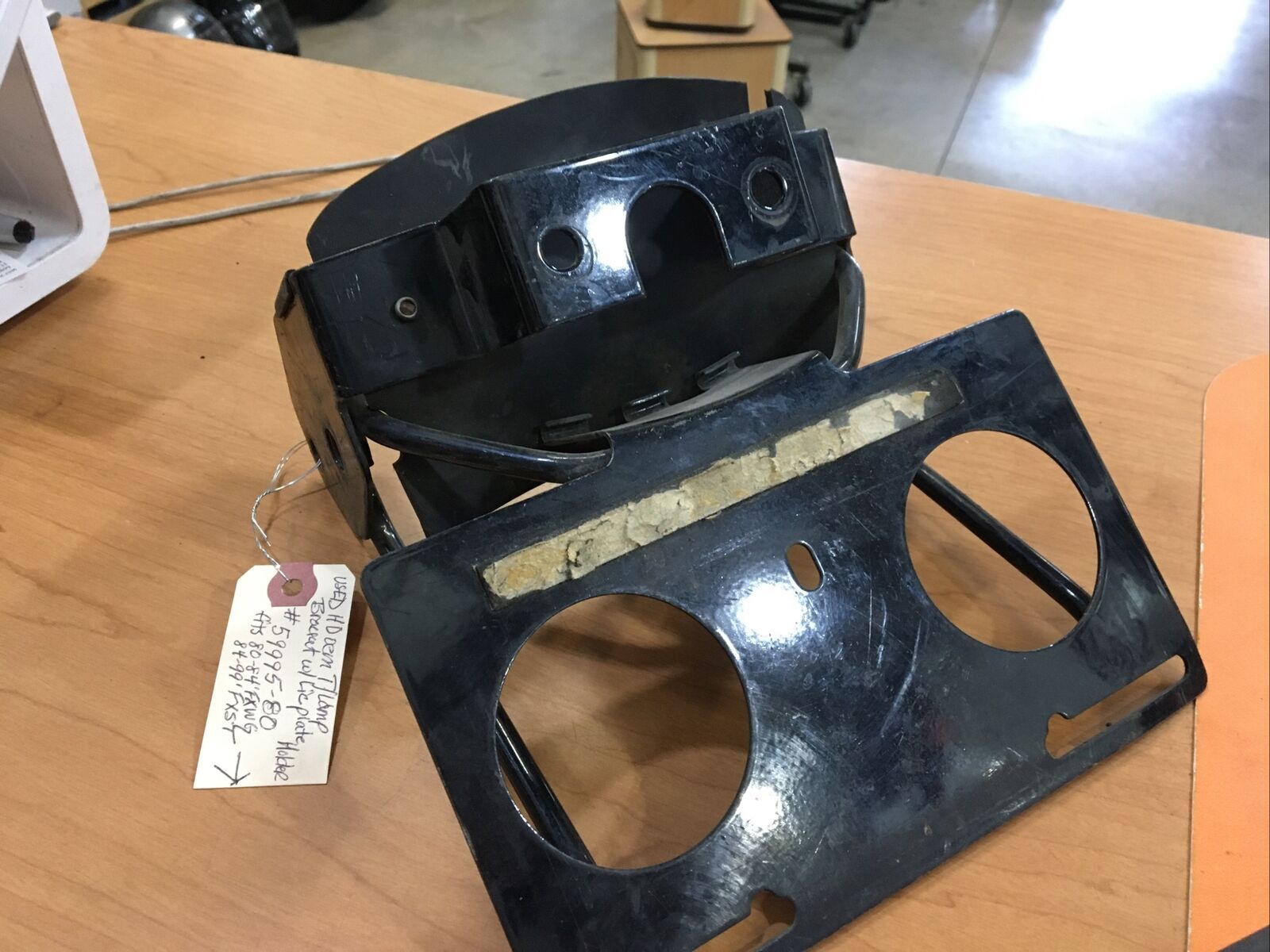 Harley Davidson Oem Taillight Bracket With License Plate