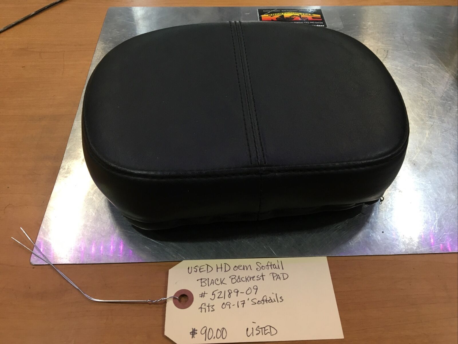 Harley Davidson oem Softail Black Backrest Pad #52189-09
