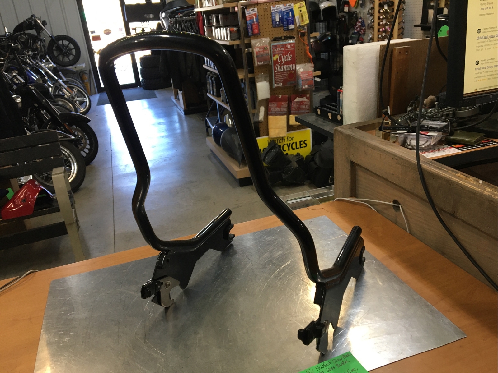 Harley Davidson Holdfast Sissy Bar Std Height Gloss Black