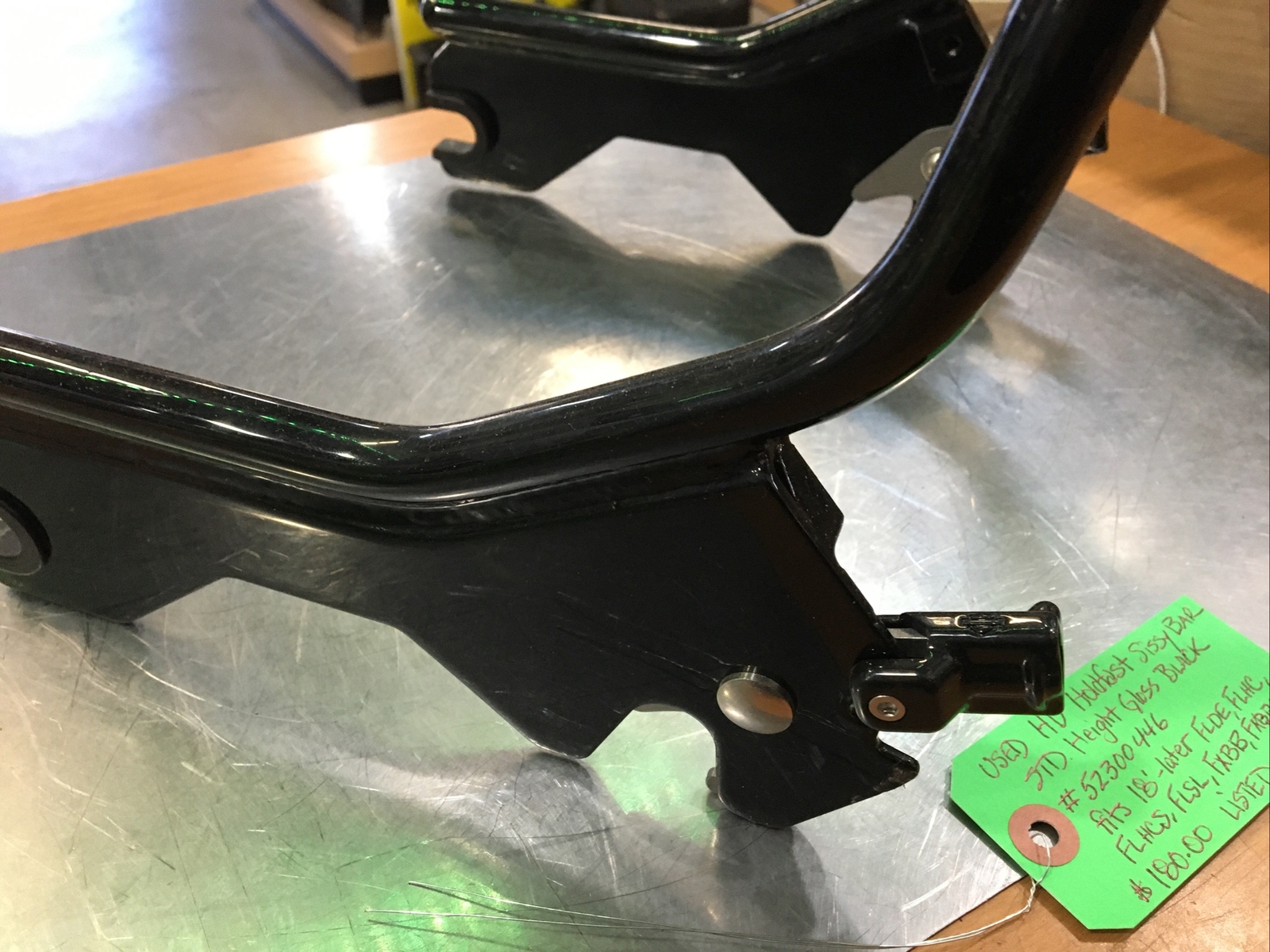 Harley Davidson Holdfast Sissy Bar Std Height Gloss Black