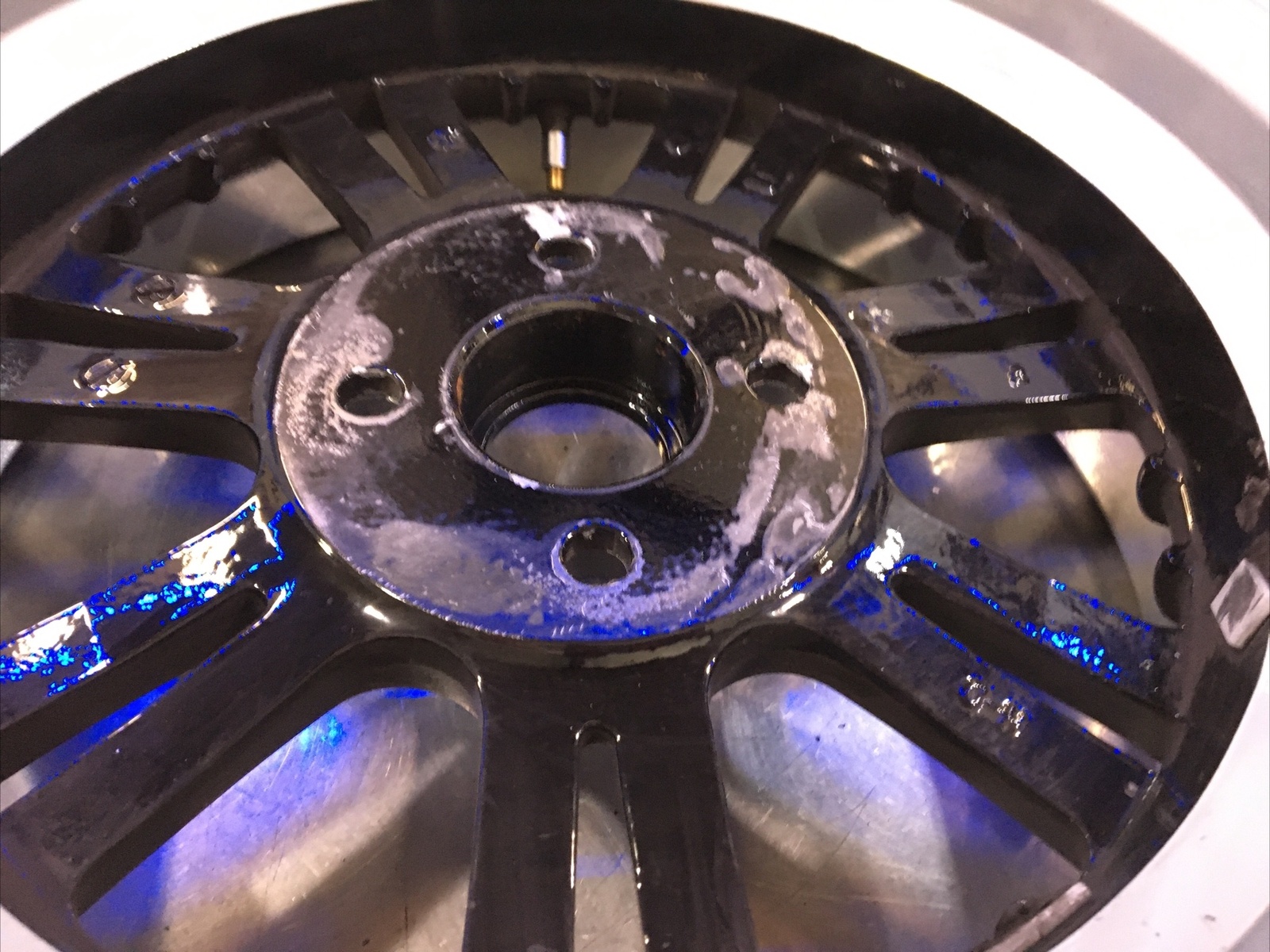 Harley Davidson oem Rear Wheel #83327-09 | Knobtown Cycle