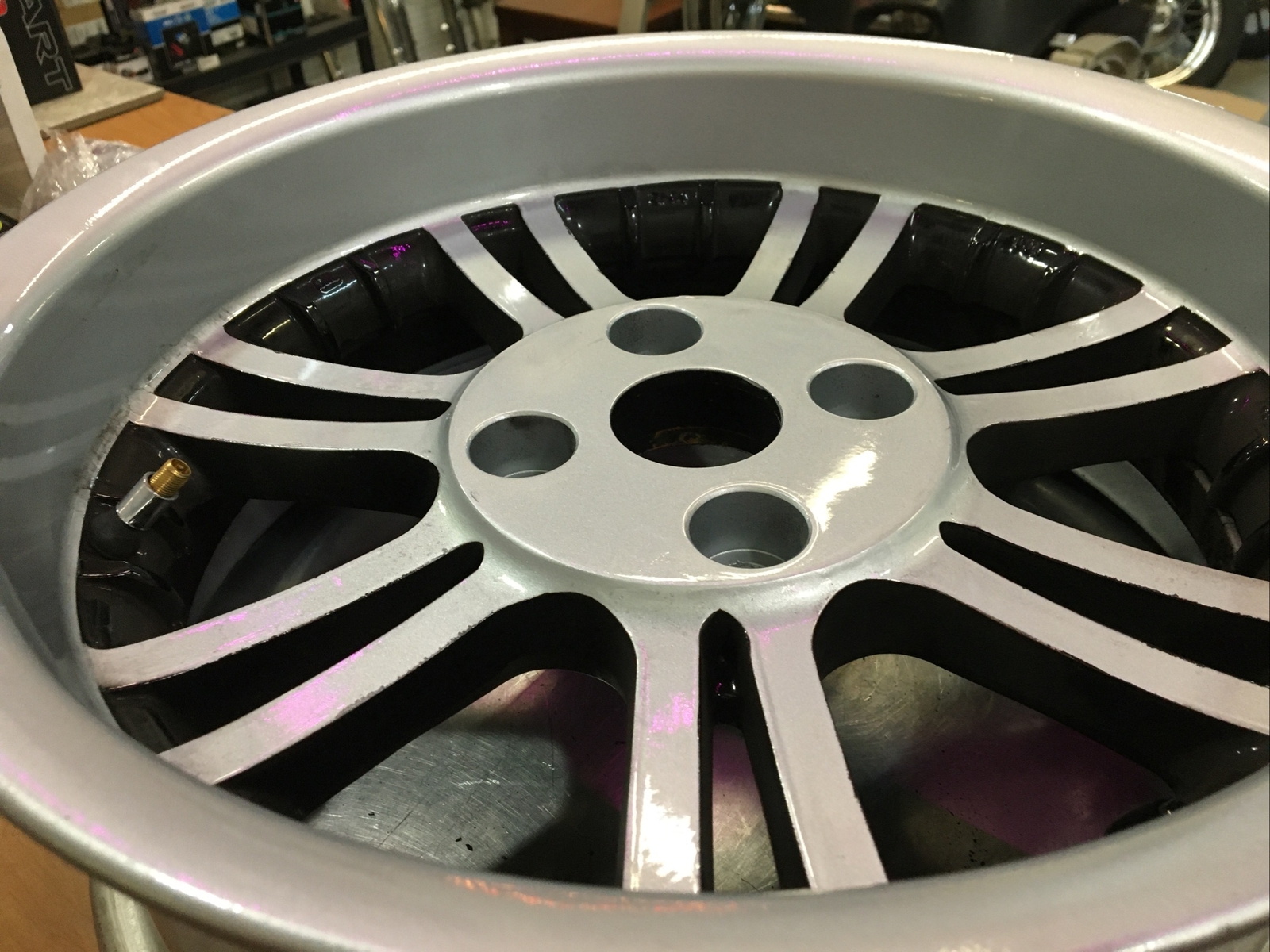 Harley Davidson oem Rear Wheel #83327-09 | Knobtown Cycle