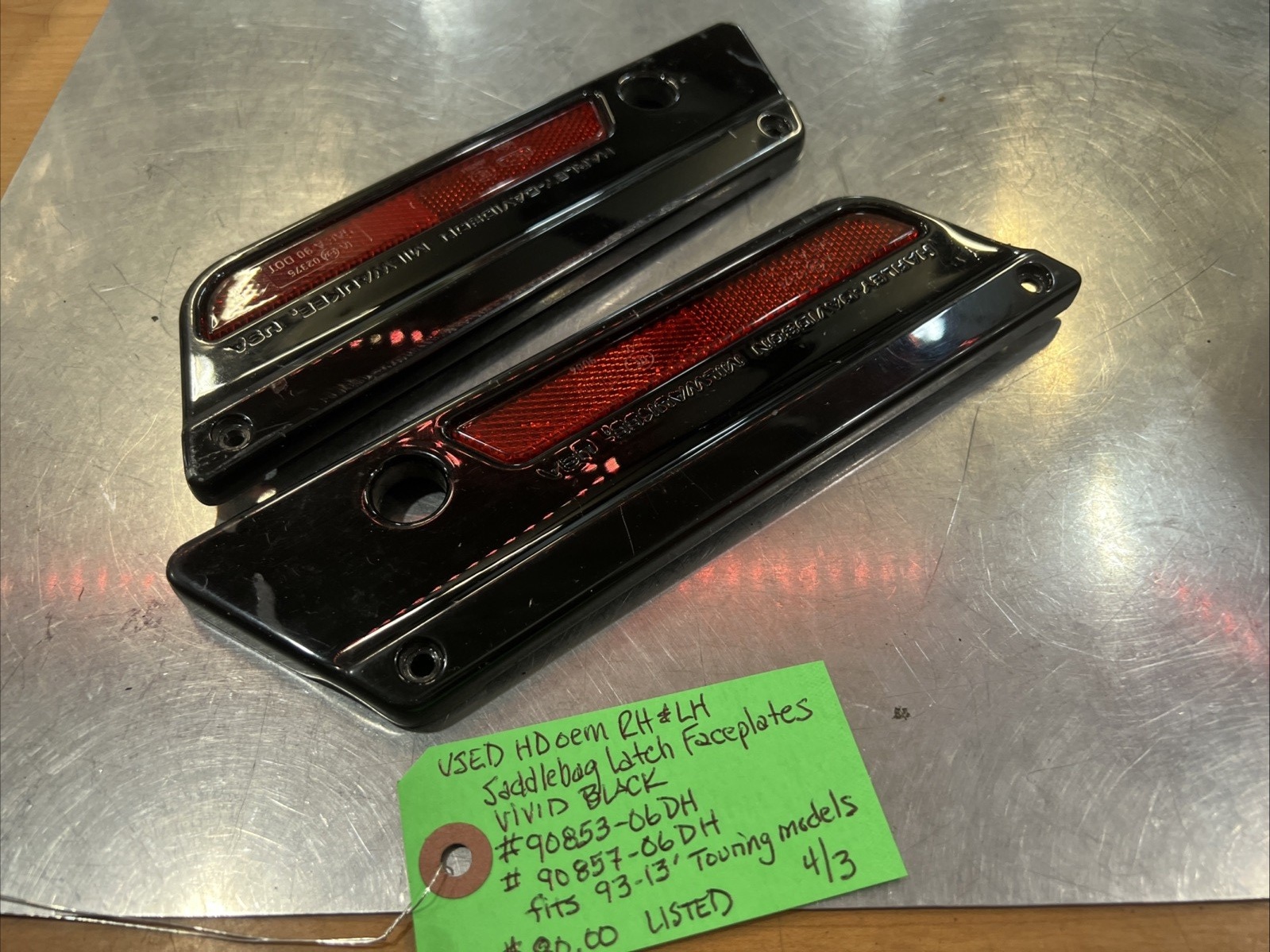 Harley Davidson oem RH & LH Saddlebag Latch Faceplates