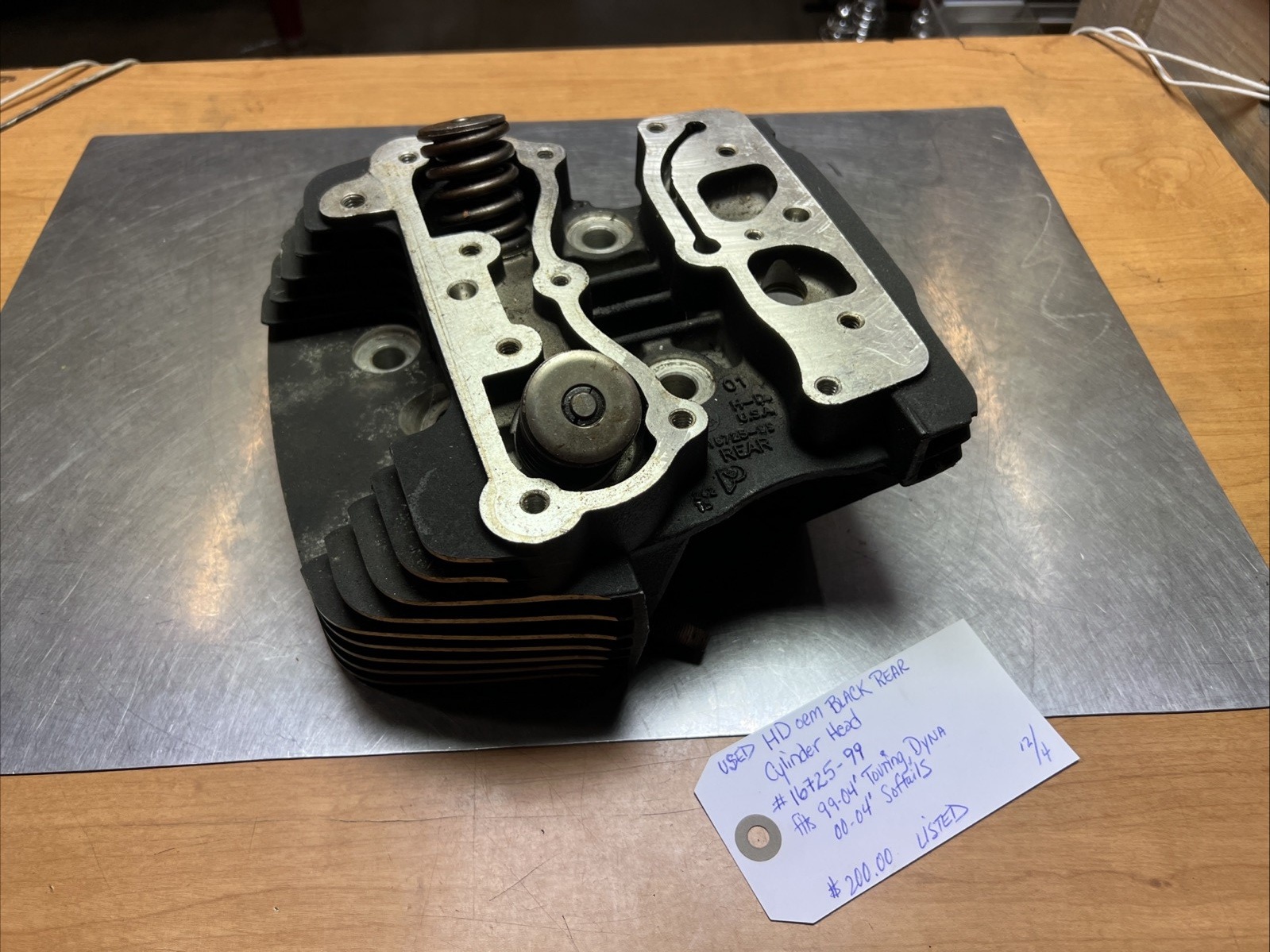 Harley Davidson oem Black Rear Cylinder Head #16725-99