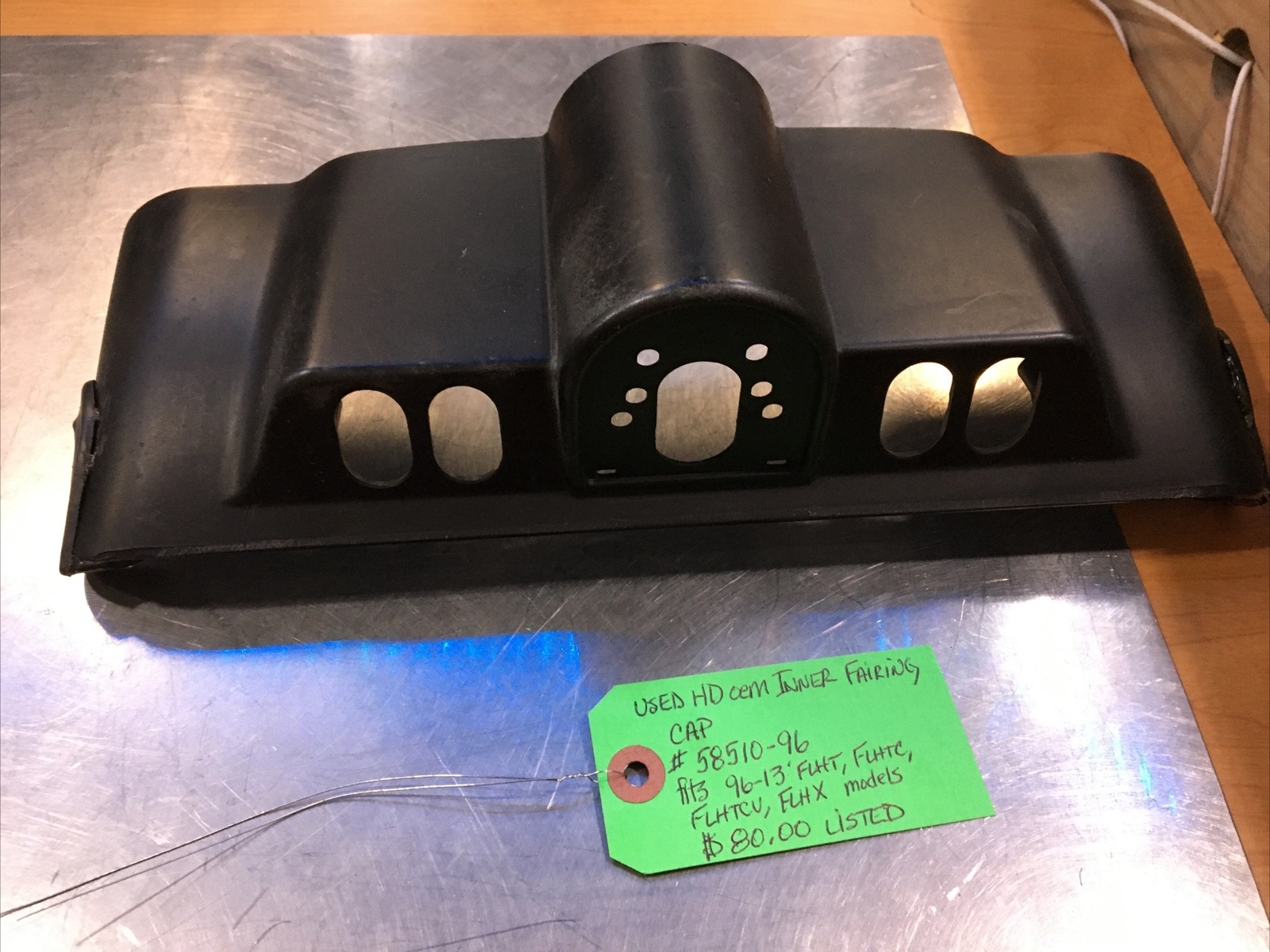 Harley Davidson oem Inner Fairing Cap #58510-96
