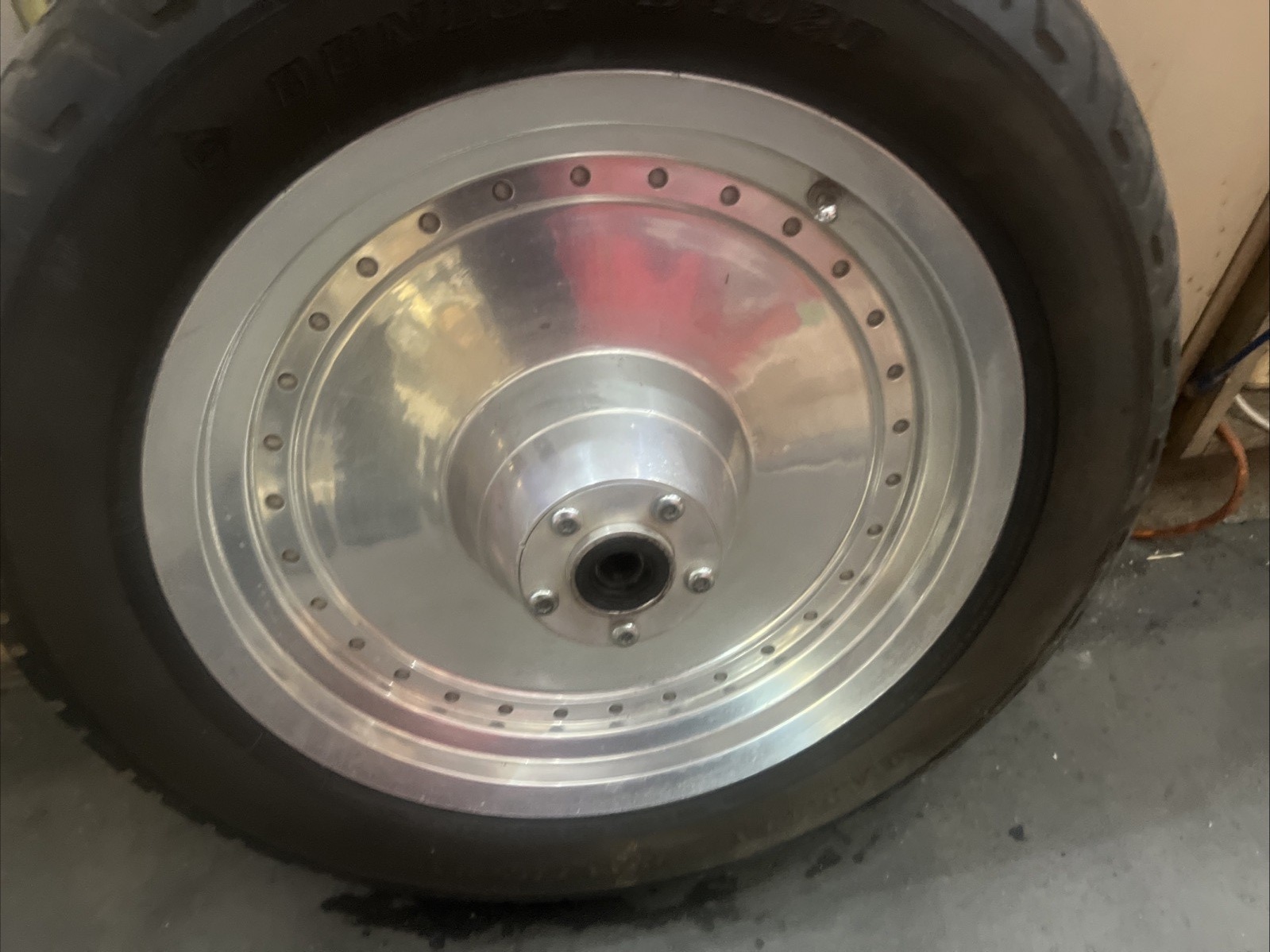 Harley Davidson oem Solid Front Wheel Polished #41043-89A