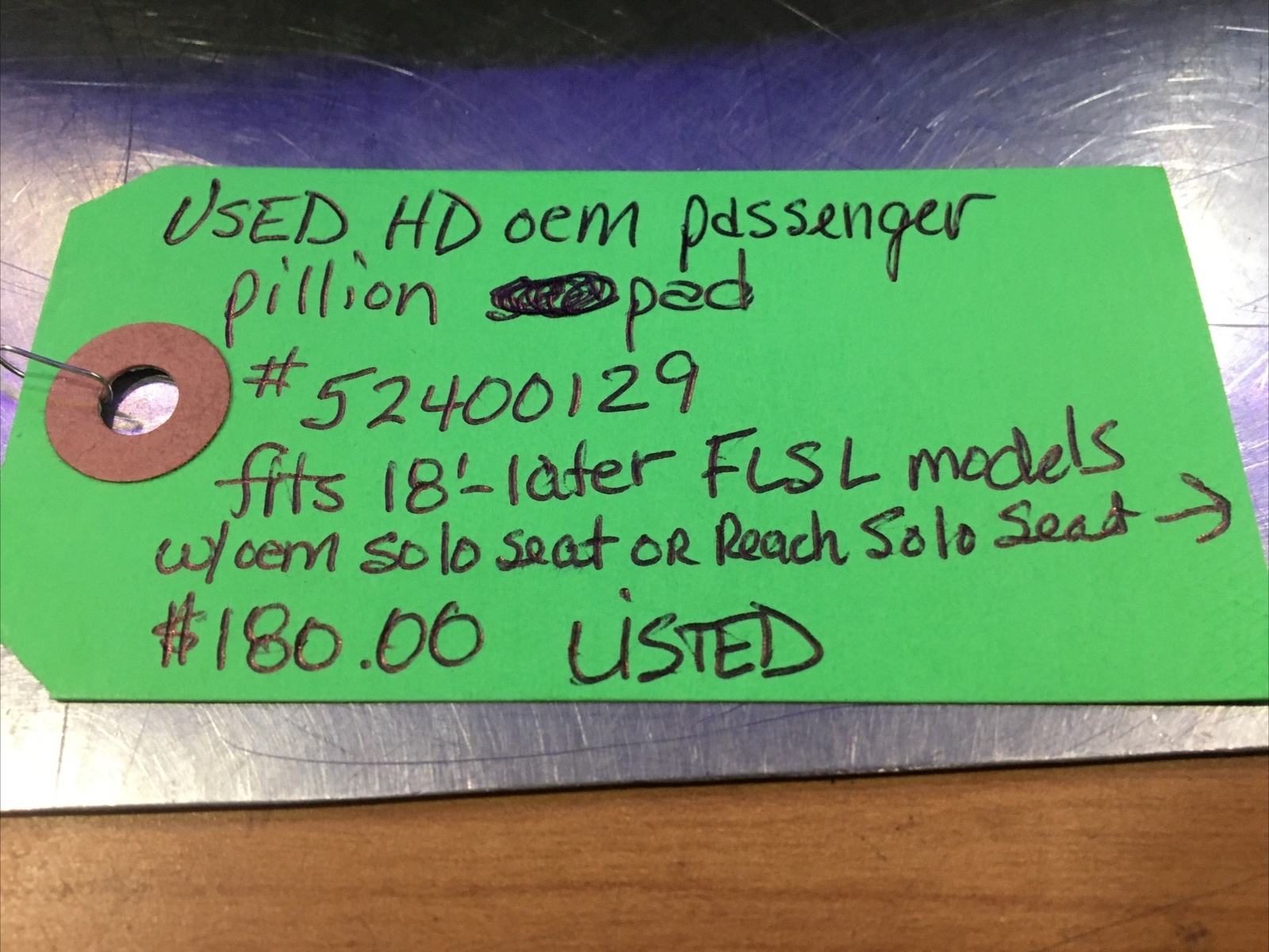 Harley Davidson oem Passenger Pillion Pad #52400129