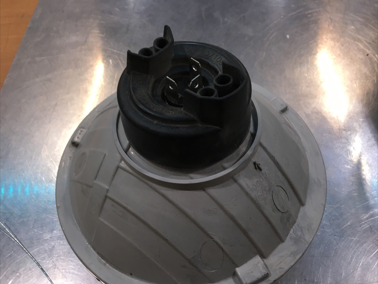 Harley Davidson oem Reflector Headlight 7” #68344-05