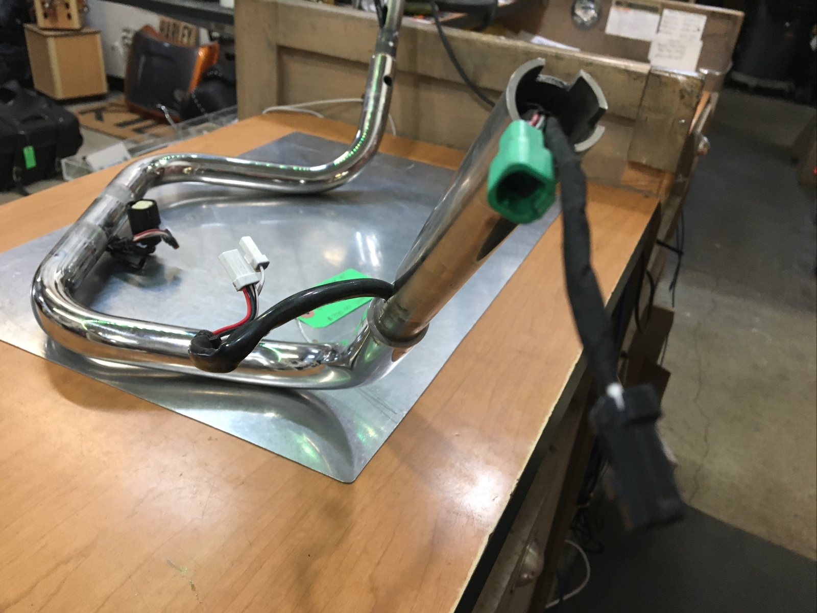 Harley Davidson oem Stock 10” Handlebars #55800332