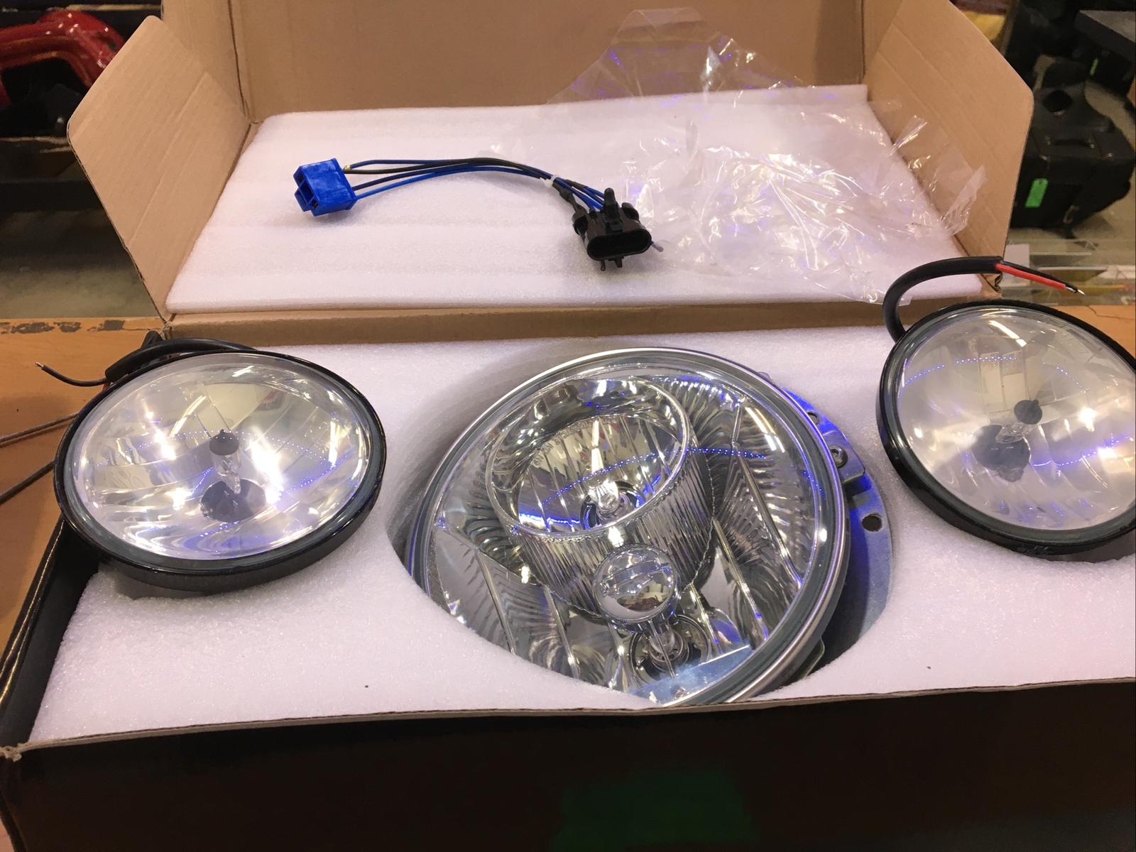 Harley Davidson oem 7” Dual Halogen Headlight & 4-1/2”