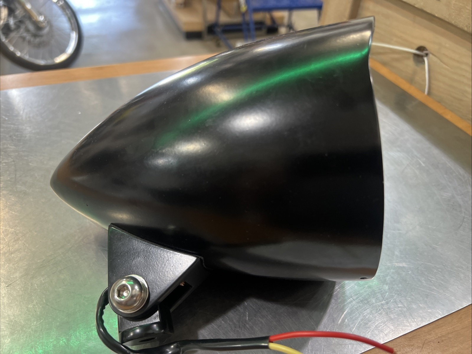 Black Chopper Headlight 5-3/4” W/Tri-Bar Bulb Halogen