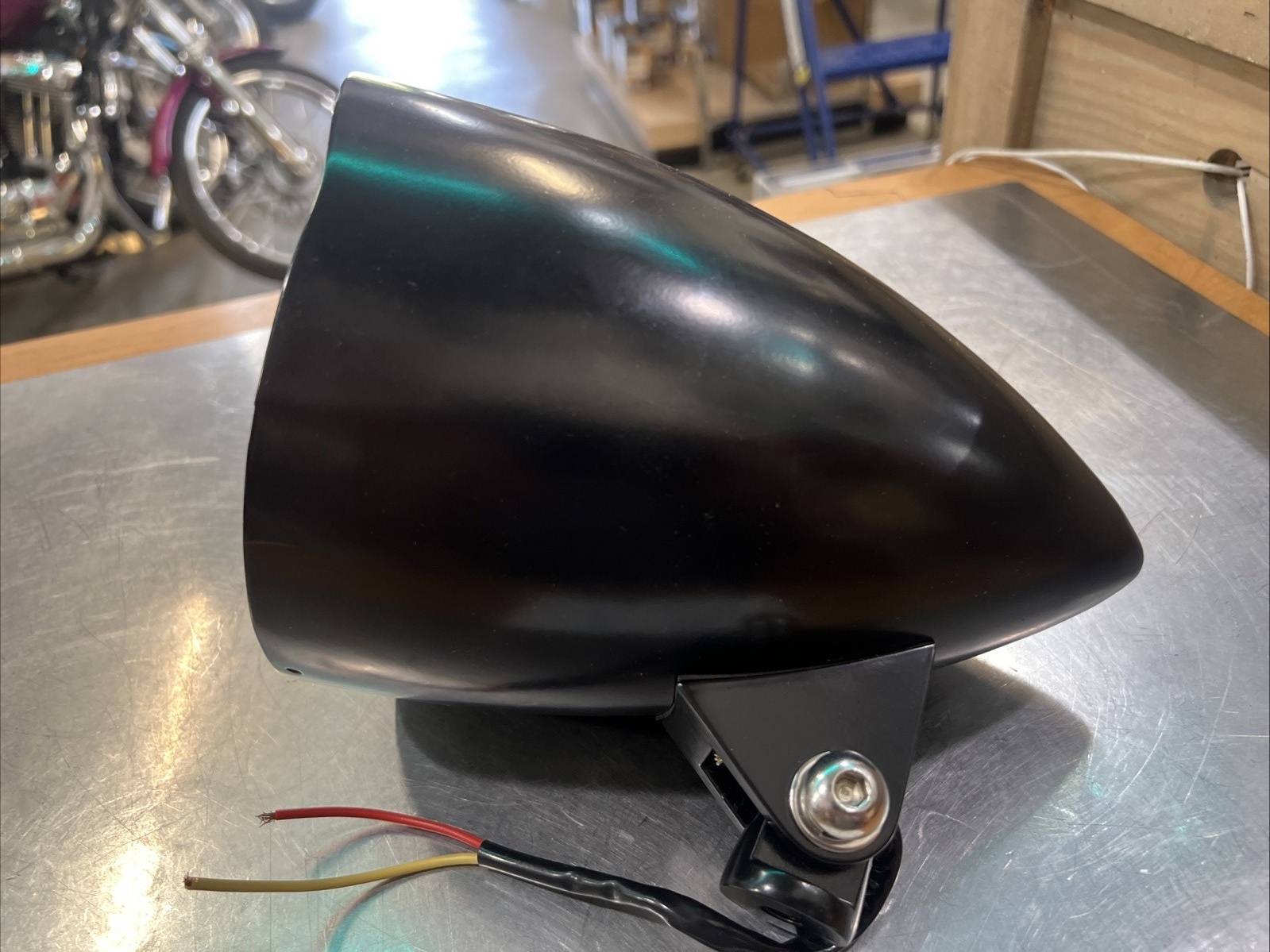 Black Chopper Headlight 5-3/4” W/Tri-Bar Bulb Halogen