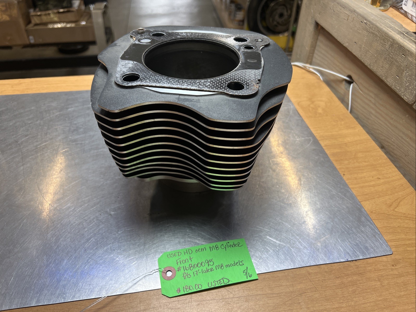 Harley Davidson oem M8 Cylinder Front #16800095