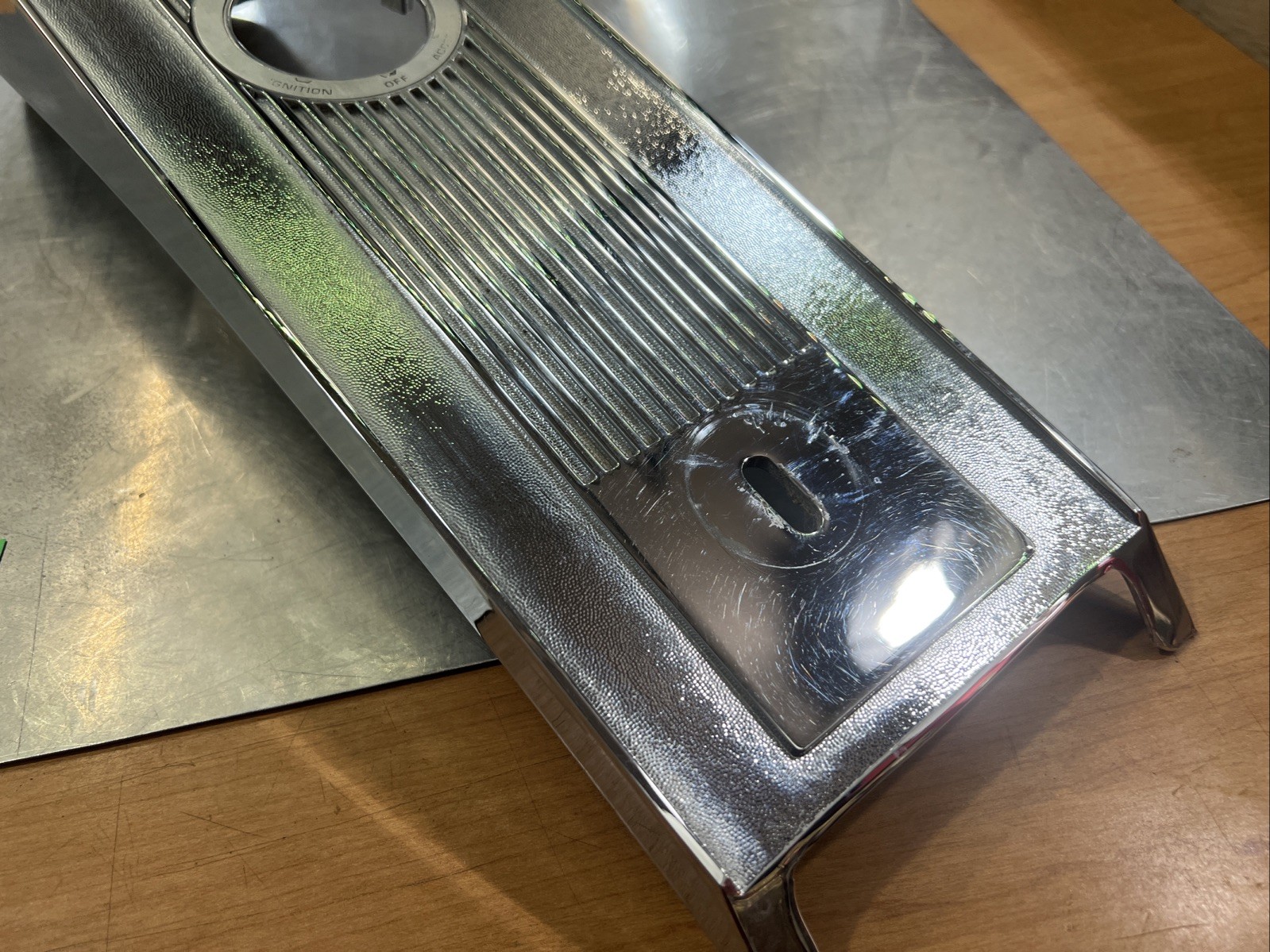 Harley Davidson oem Fuel Tank Dash Console Cover #60960-99