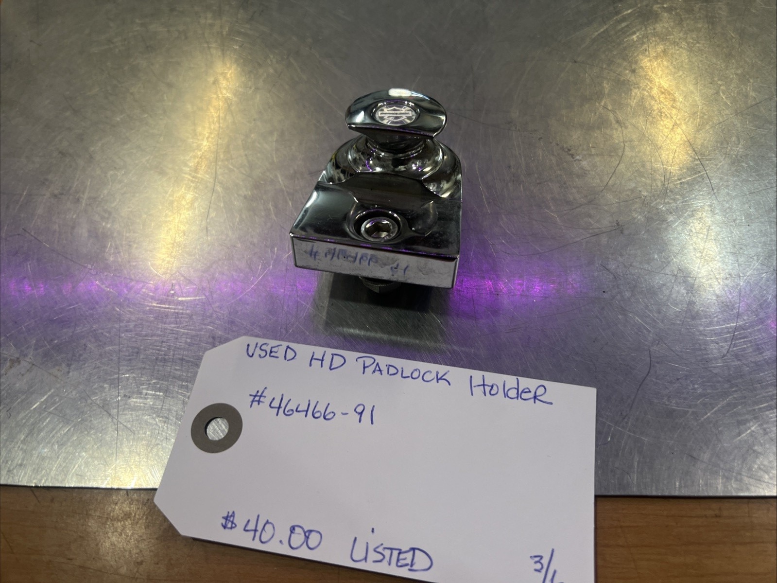 Harley Davidson Padlock Holder #46466-91 | Knobtown Cycle