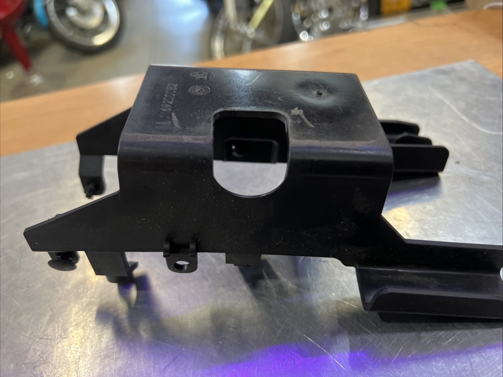 Harley Davidson oem Wire Harness Caddy #69200082