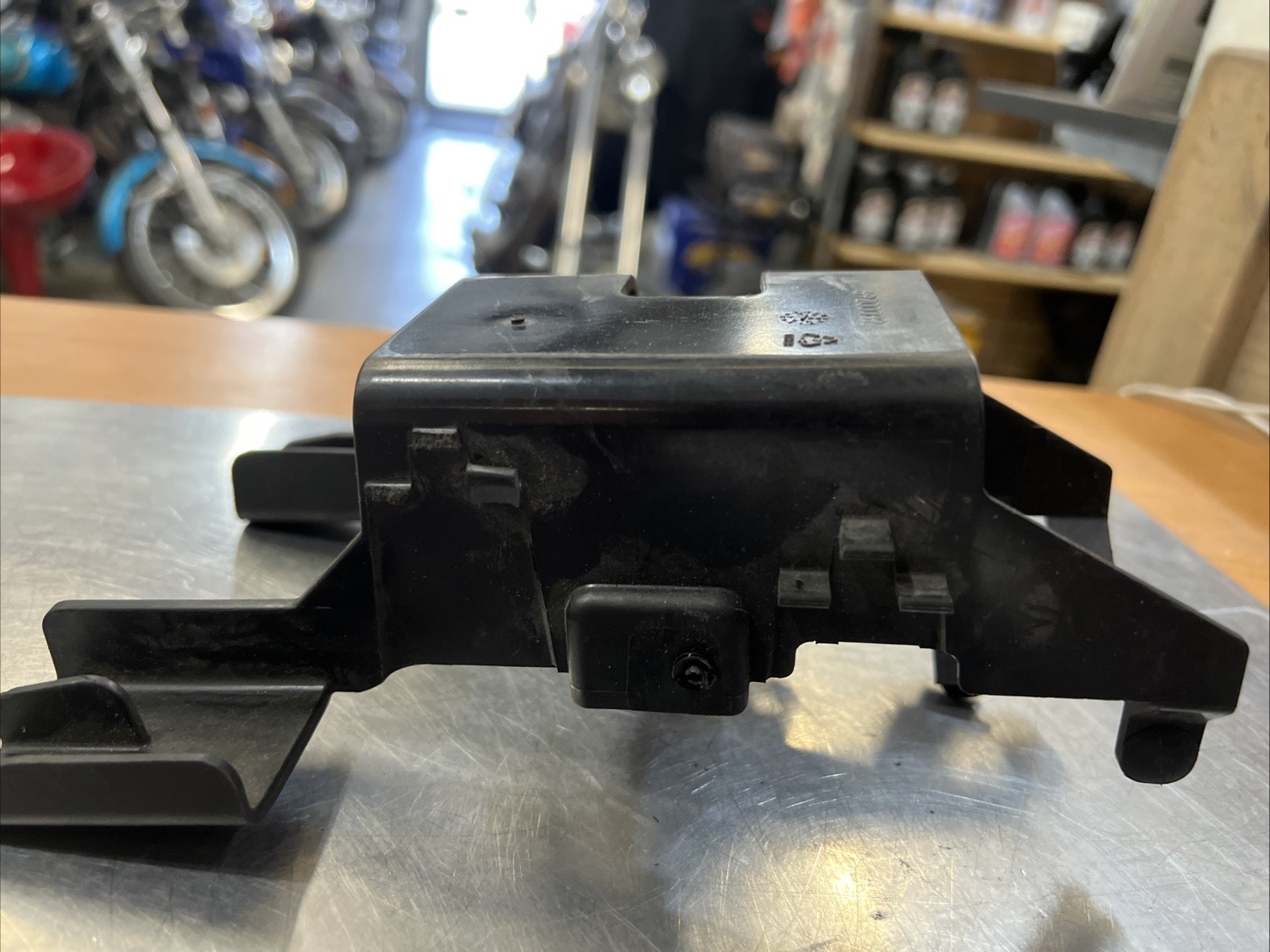 Harley Davidson oem Wire Harness Caddy #69200082