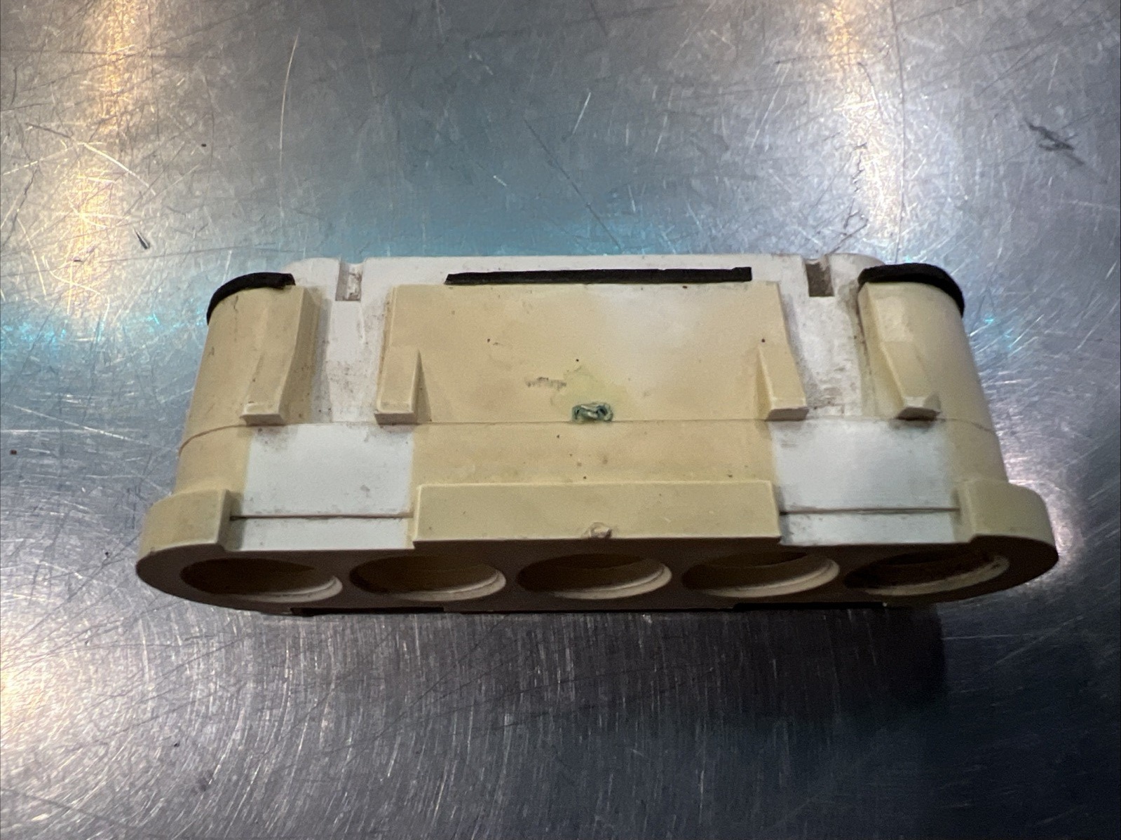 Harley Davidson oem Indicator Lamp Housing #68792-96