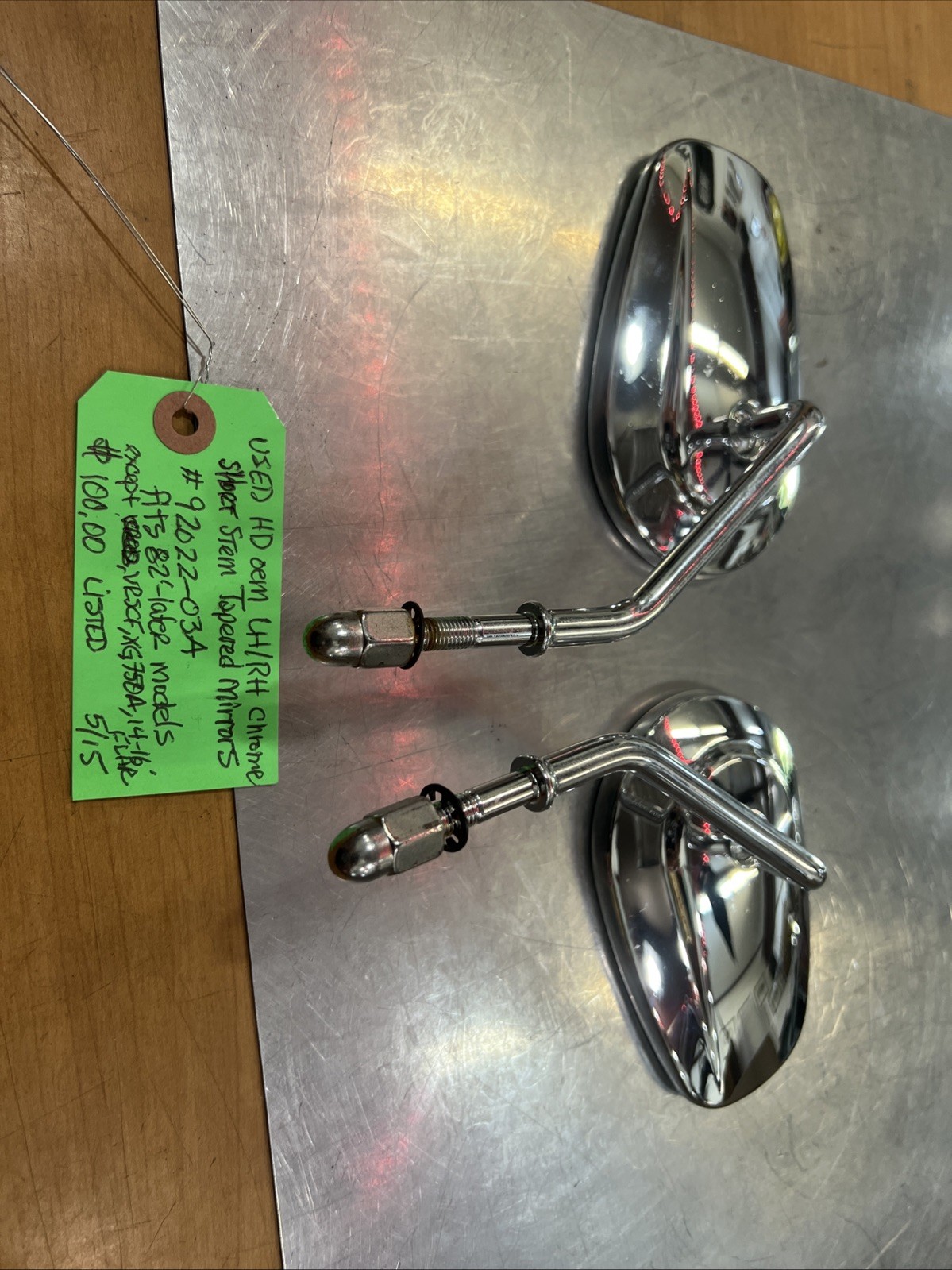 Harley Davidson oem LH/RH Chrome Short Stem Tapered Mirrors #92022-03A