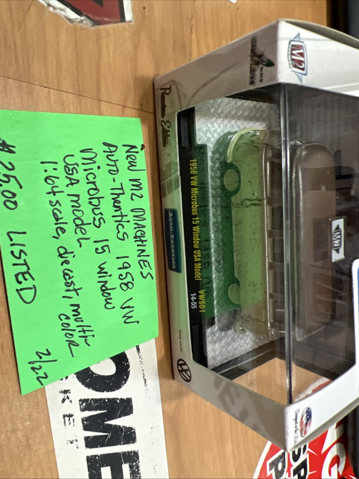 M2 Machines Auto-Thentics 1958 VW Microbus 15 Window USA Model