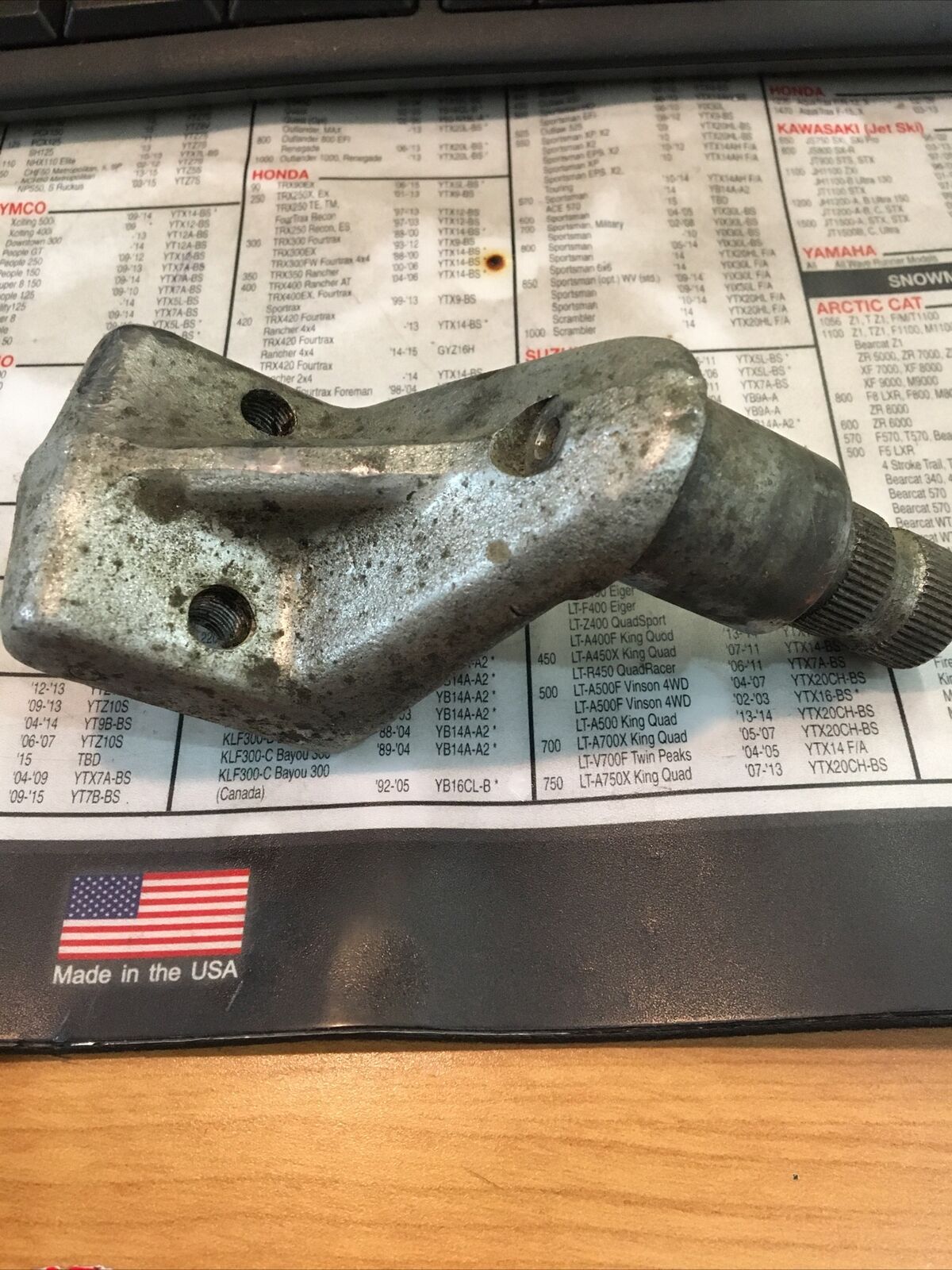 Harley Davidson OEM mid control RH footpeg bracket #50531-81